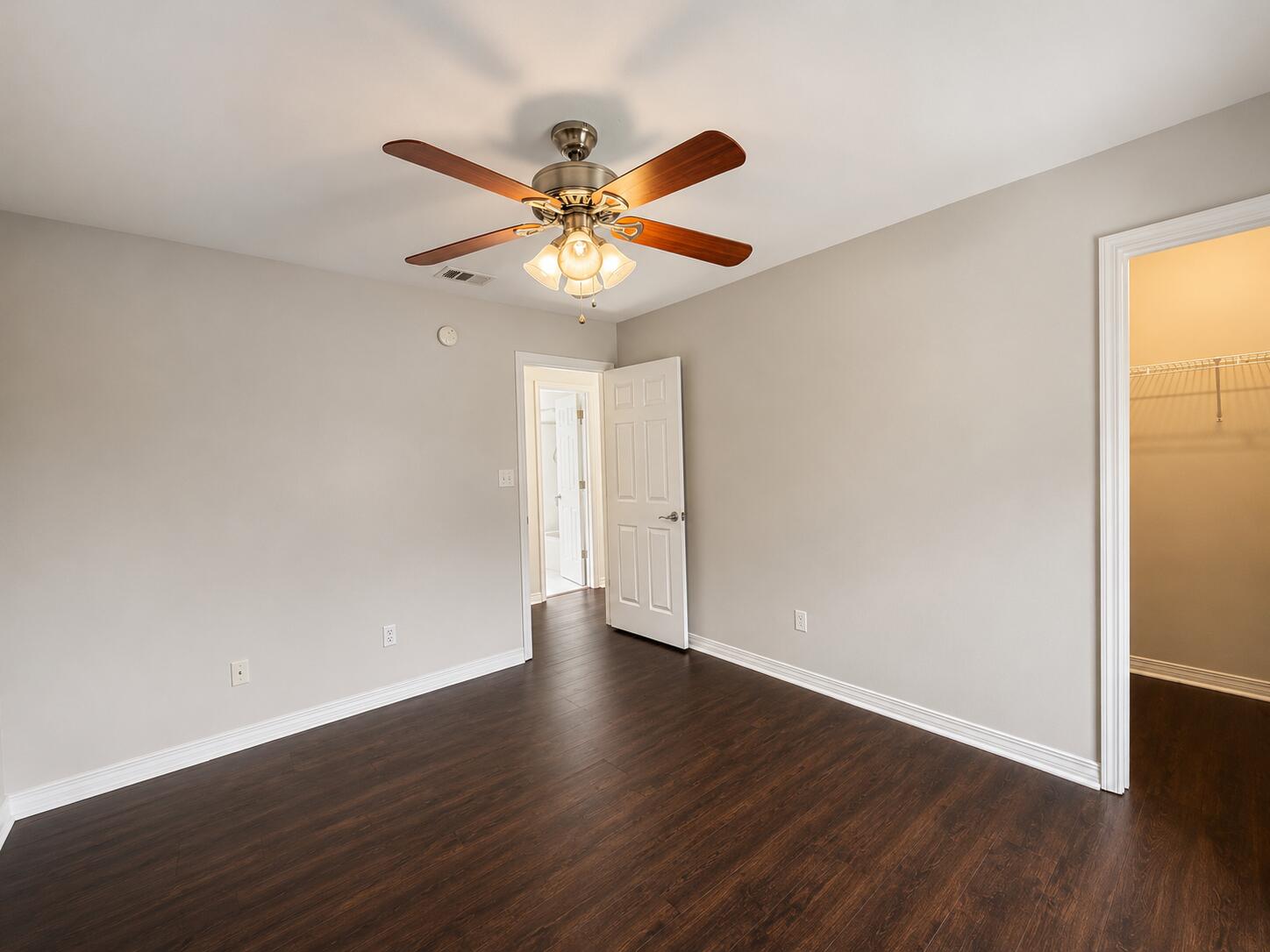 NORTH RIDGE CREEK S/D 1ST ADDN - Residential Lease