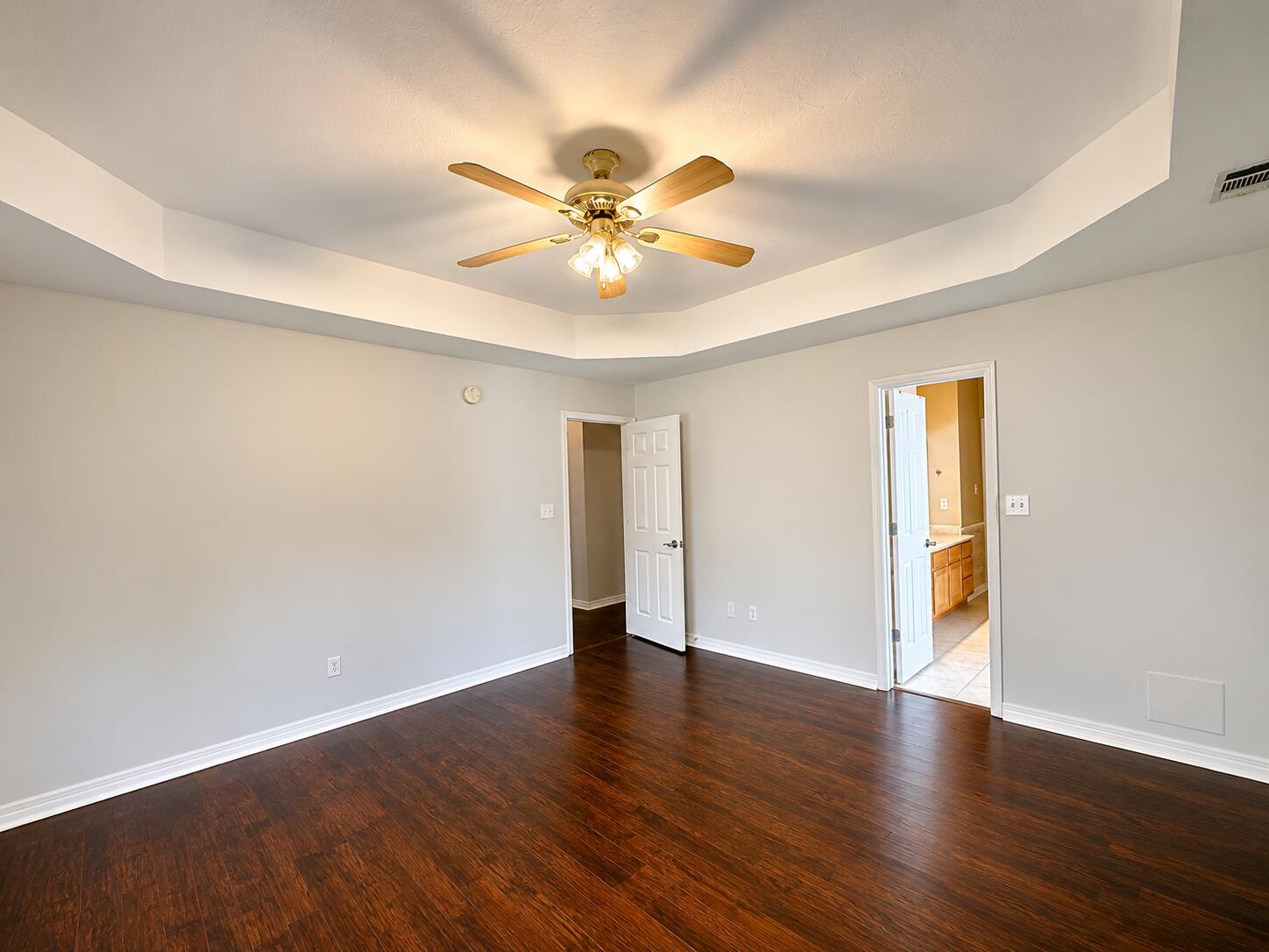 NORTH RIDGE CREEK S/D 1ST ADDN - Residential Lease
