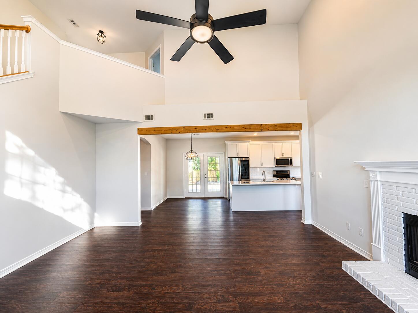 NORTH RIDGE CREEK S/D 1ST ADDN - Residential Lease