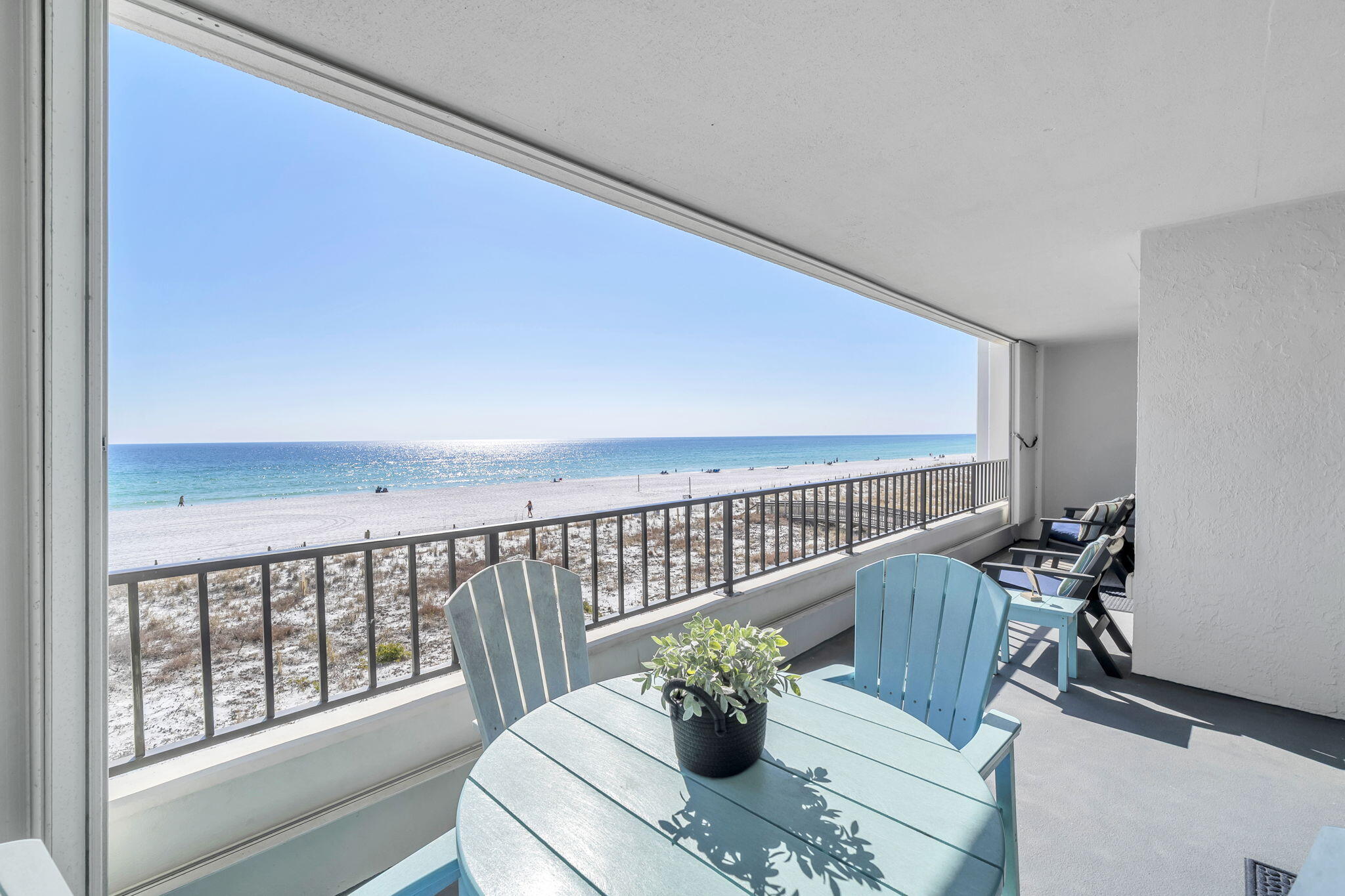 SURF DWELLER CONDO - Residential