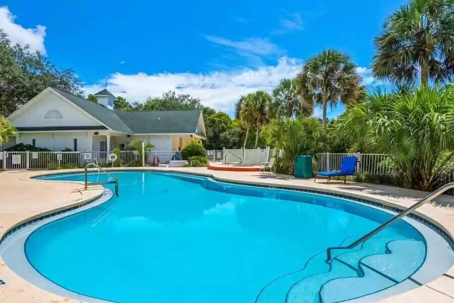 FLORIDA CLUB - Residential Lease