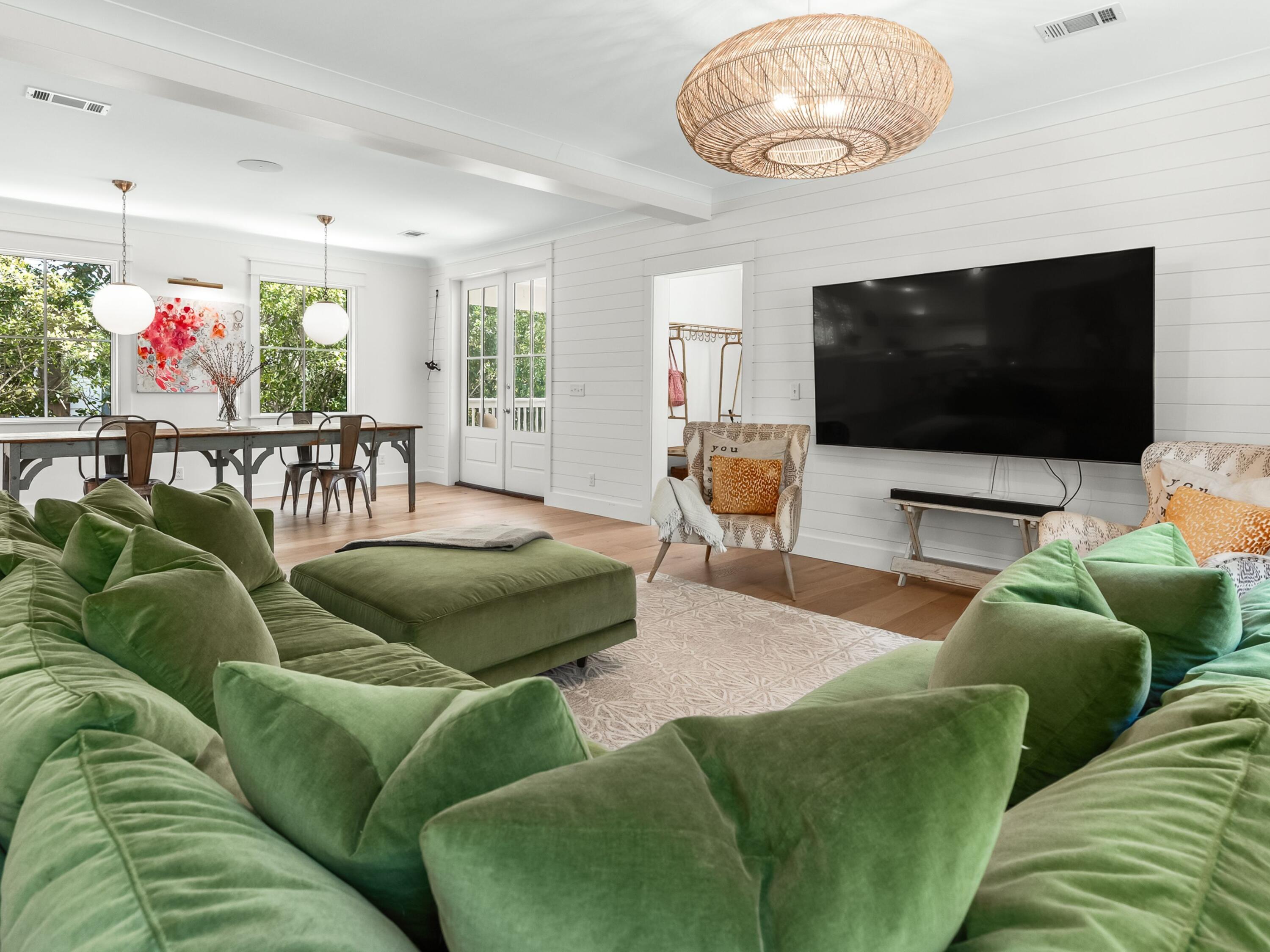 EASTERN LAKE S/D - Residential