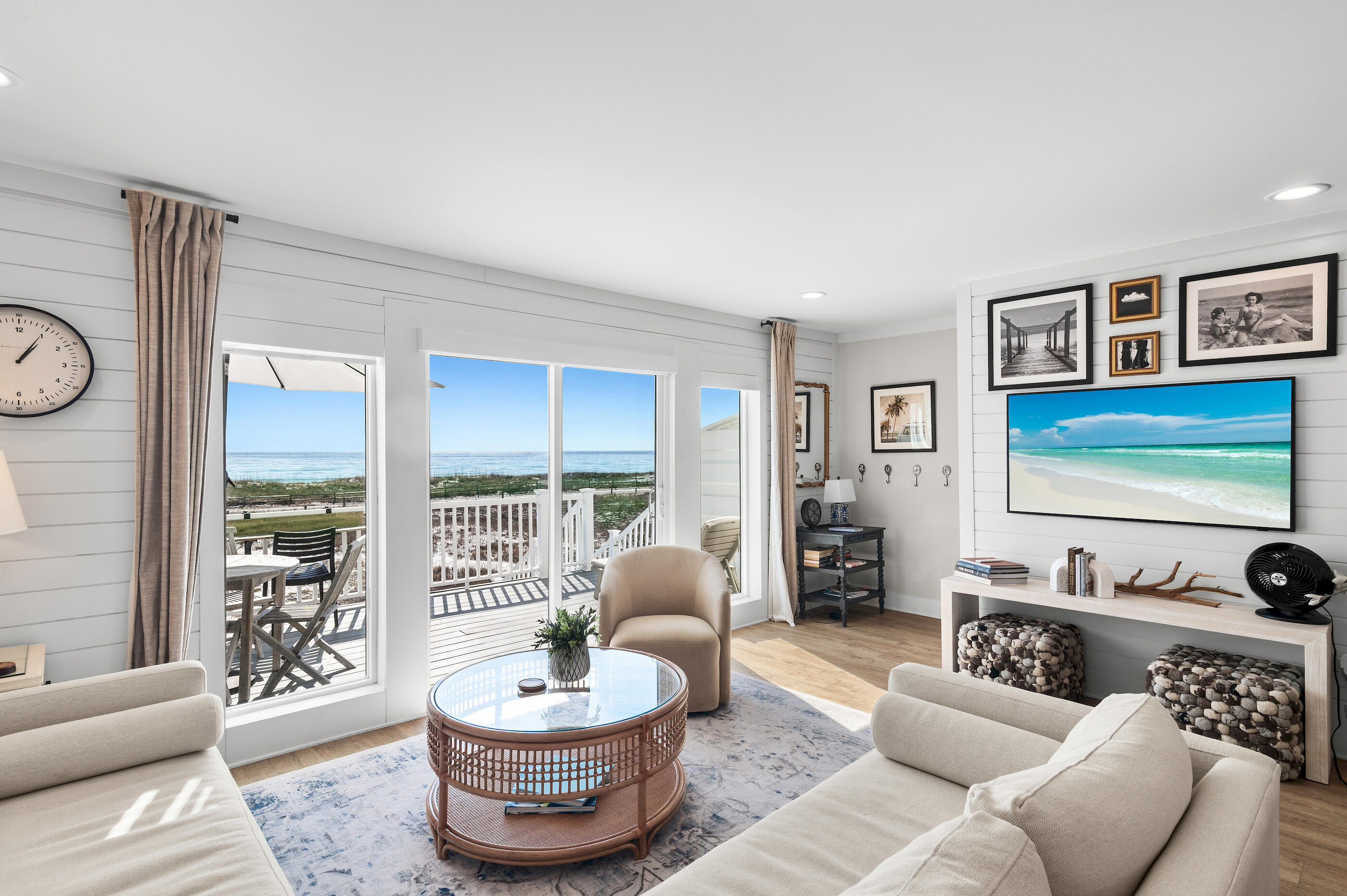 BEACHFRONT T/H - Residential