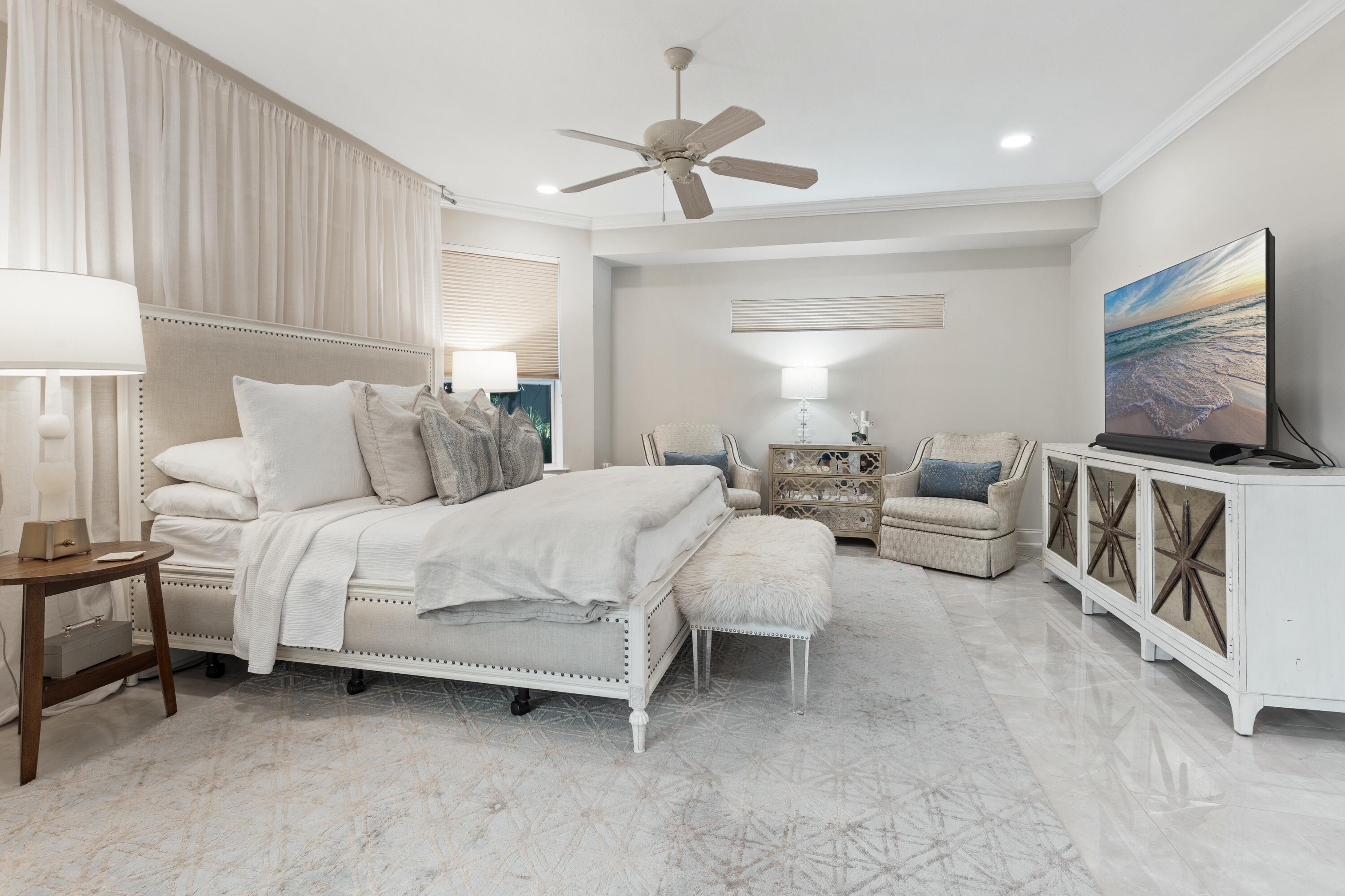 BAYTOWNE AVE EAST - Residential