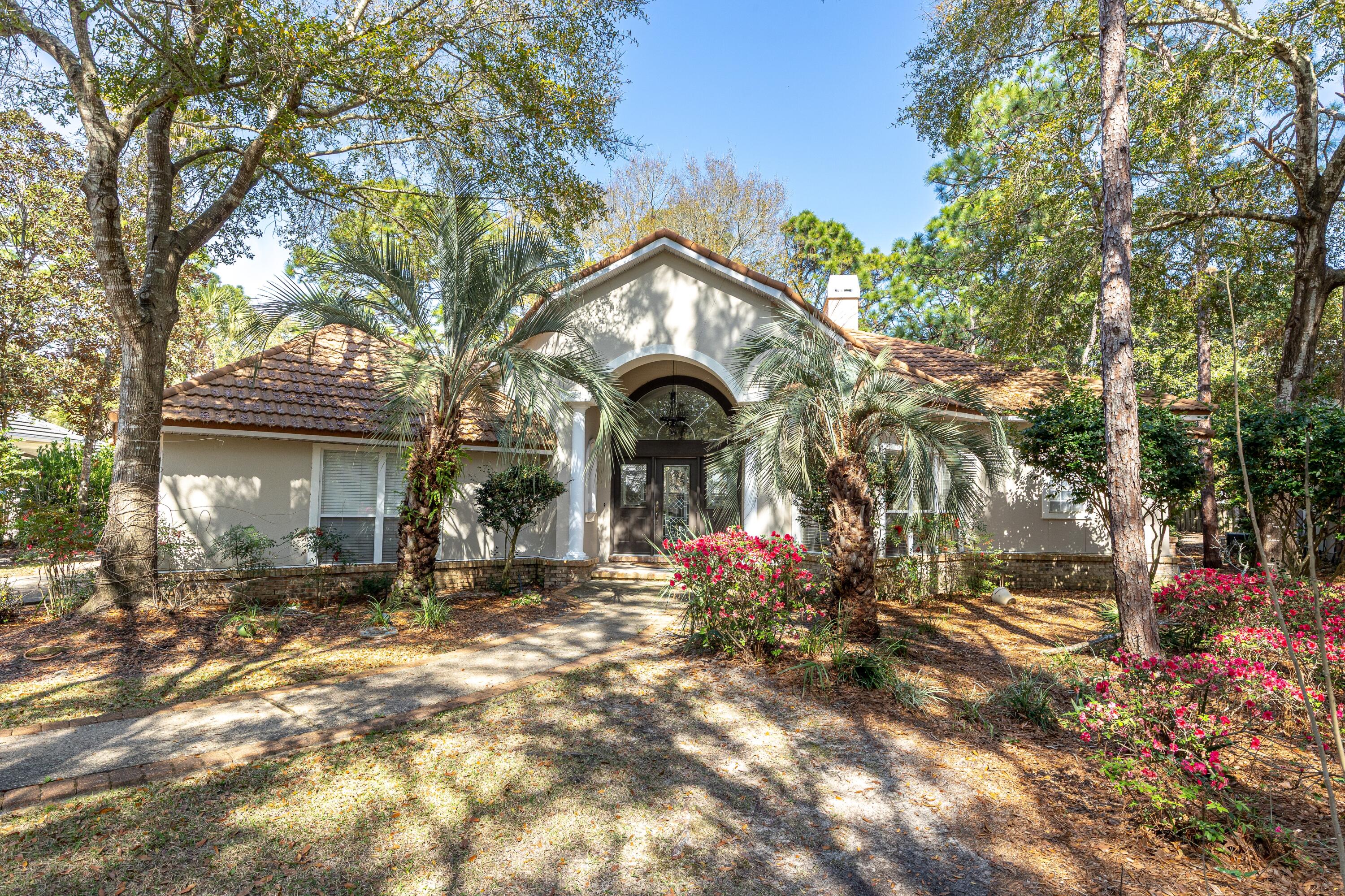 BAYTOWNE AVE EAST - Residential