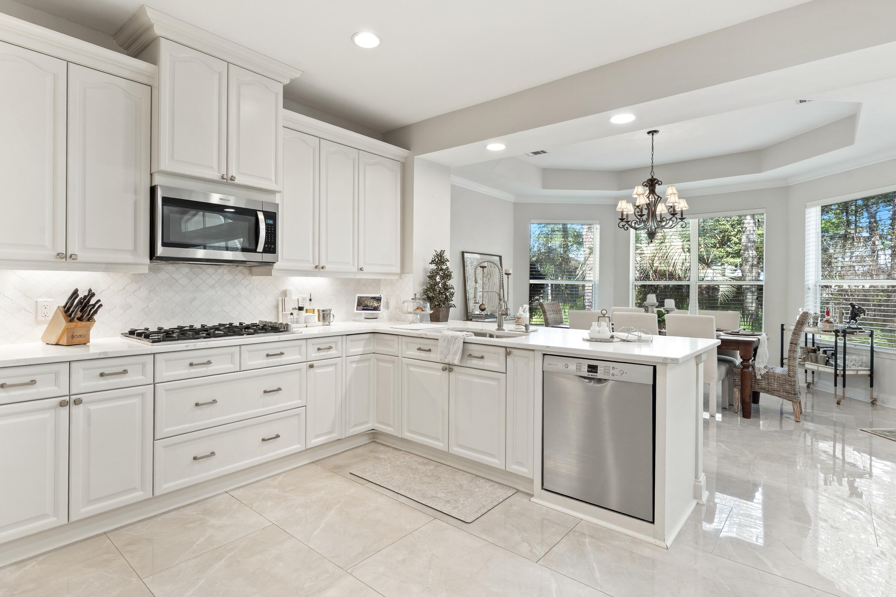 BAYTOWNE AVE EAST - Residential
