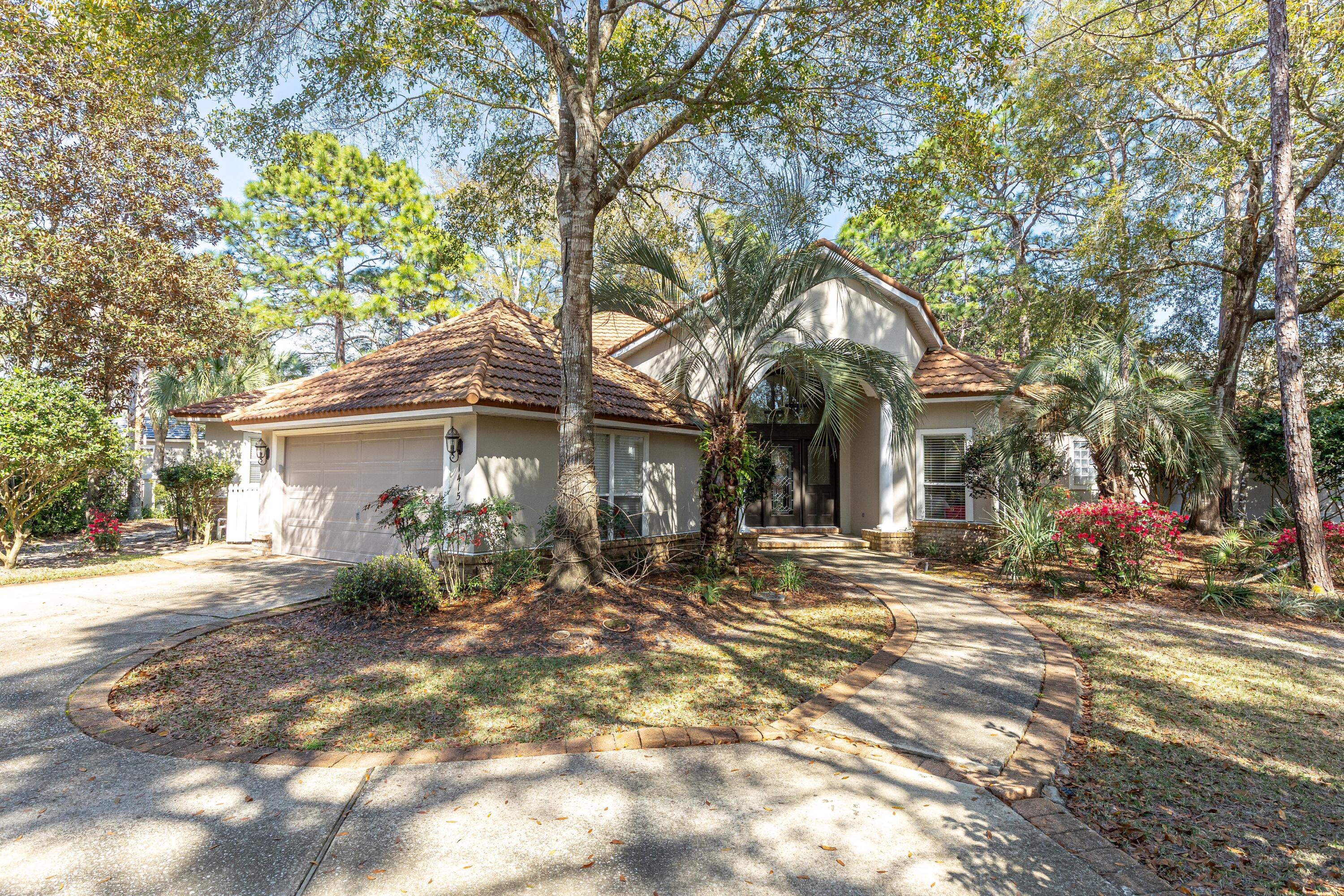 BAYTOWNE AVE EAST - Residential