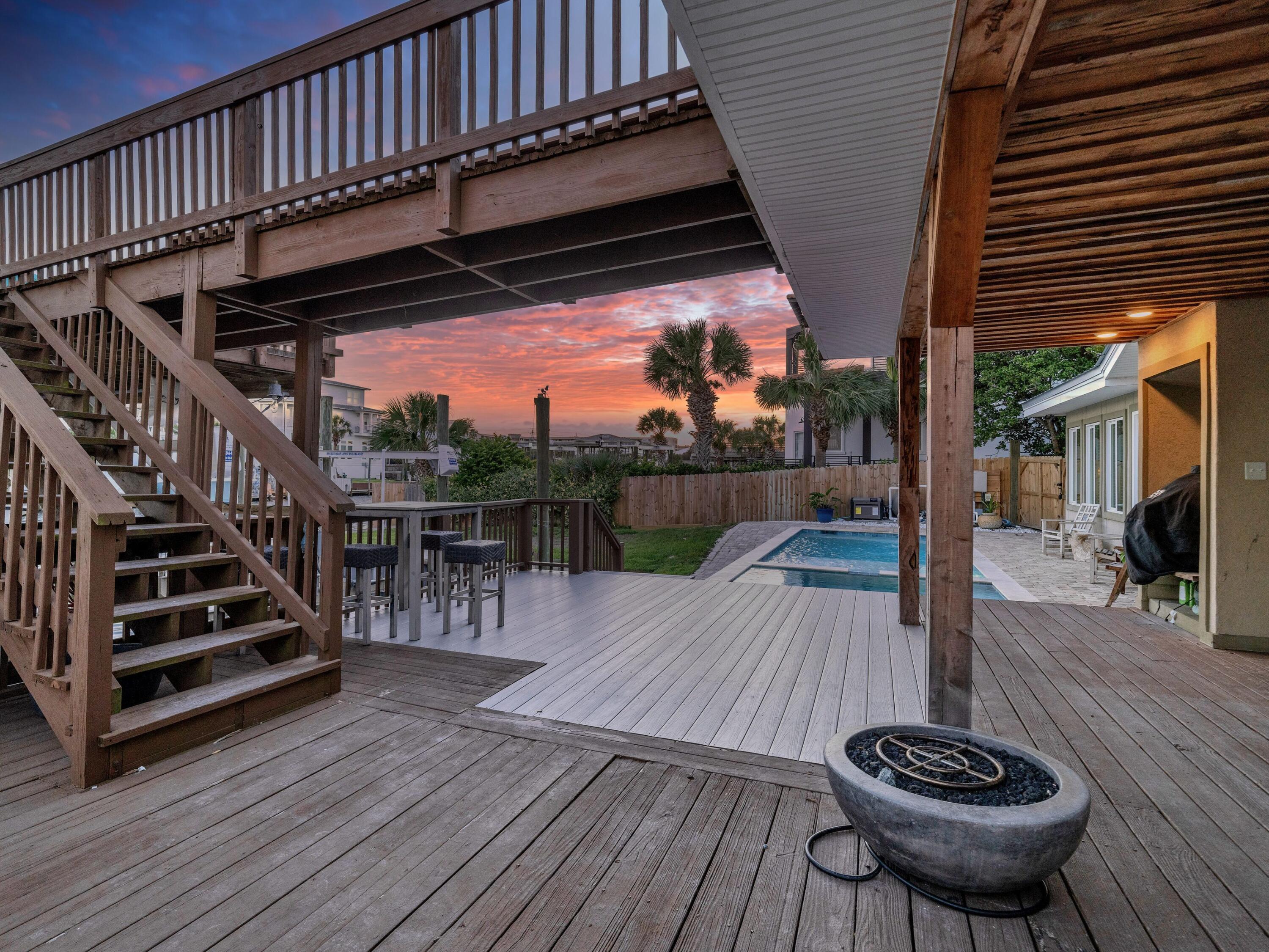 HOLIDAY ISLE - Residential