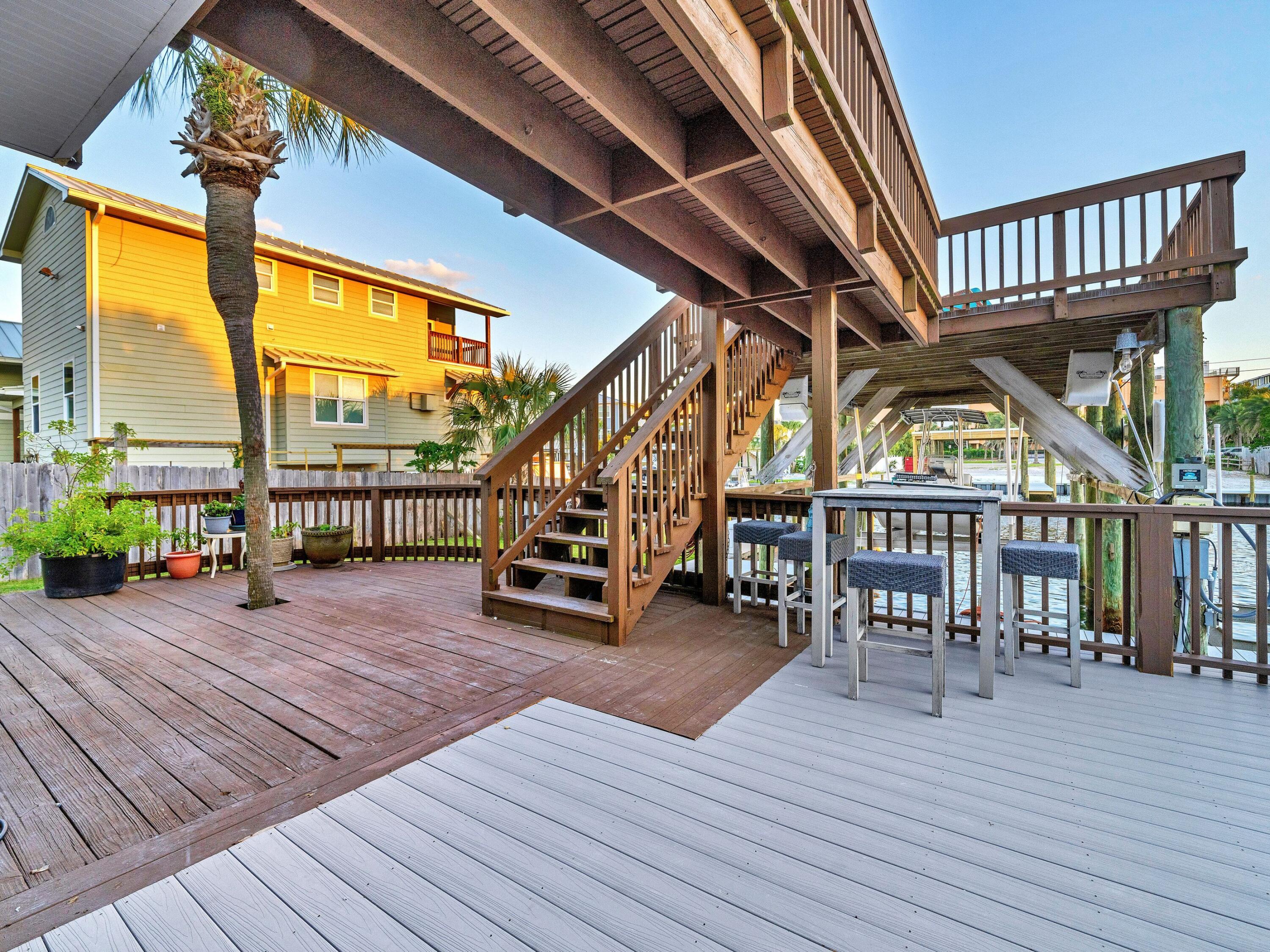 HOLIDAY ISLE - Residential