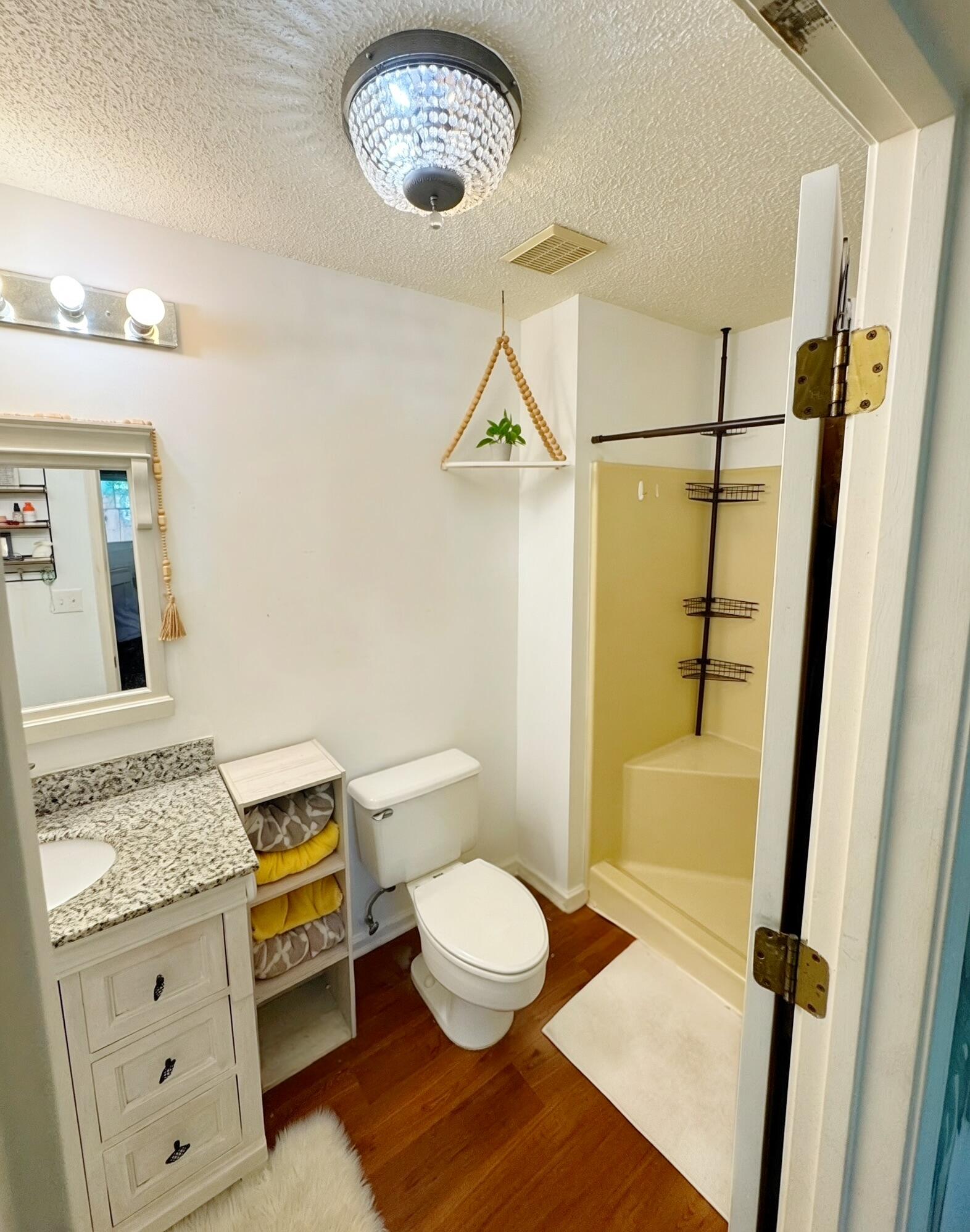 WOODLAND SHORES T/H PH 3 - Residential