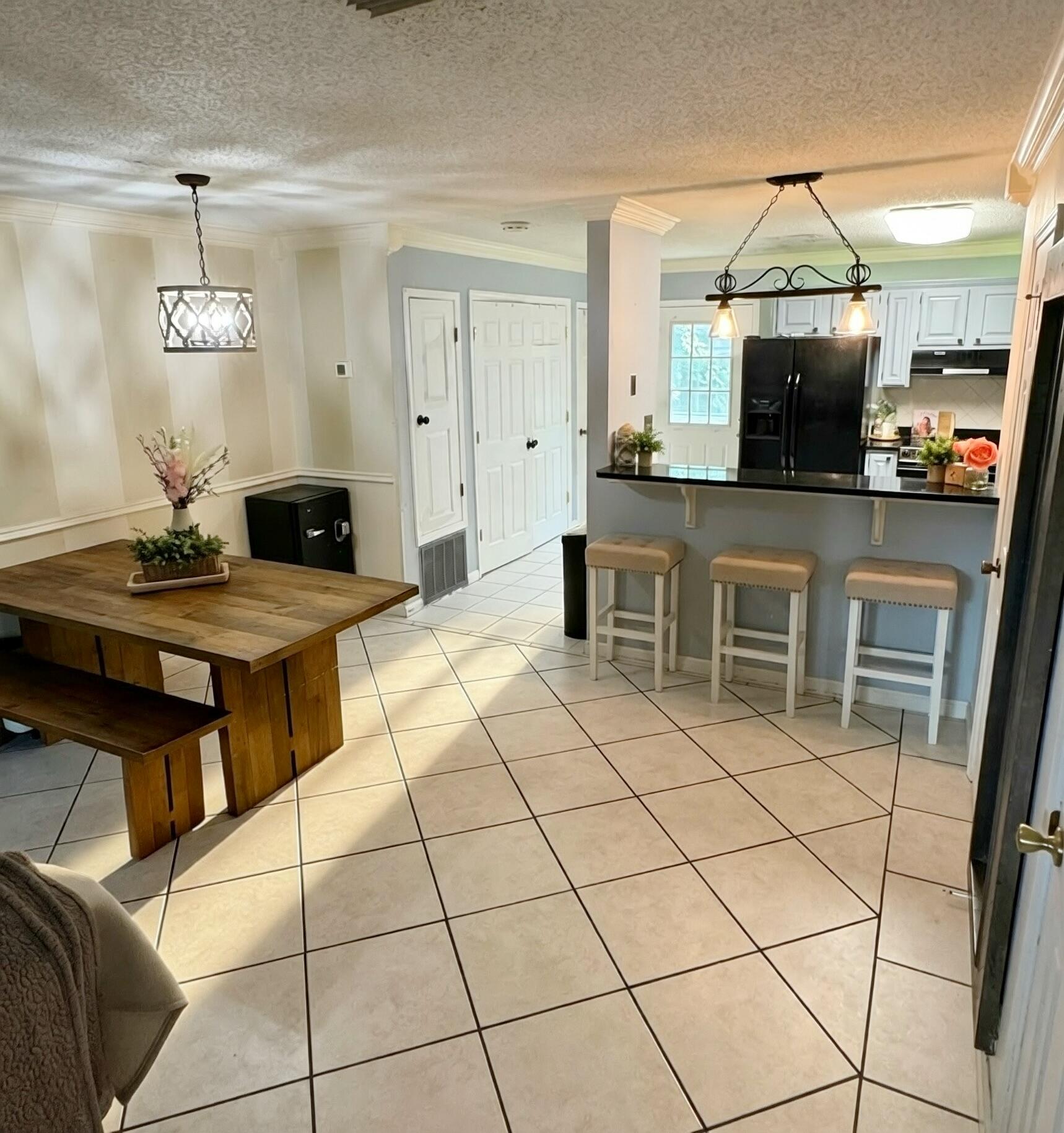 WOODLAND SHORES T/H PH 3 - Residential