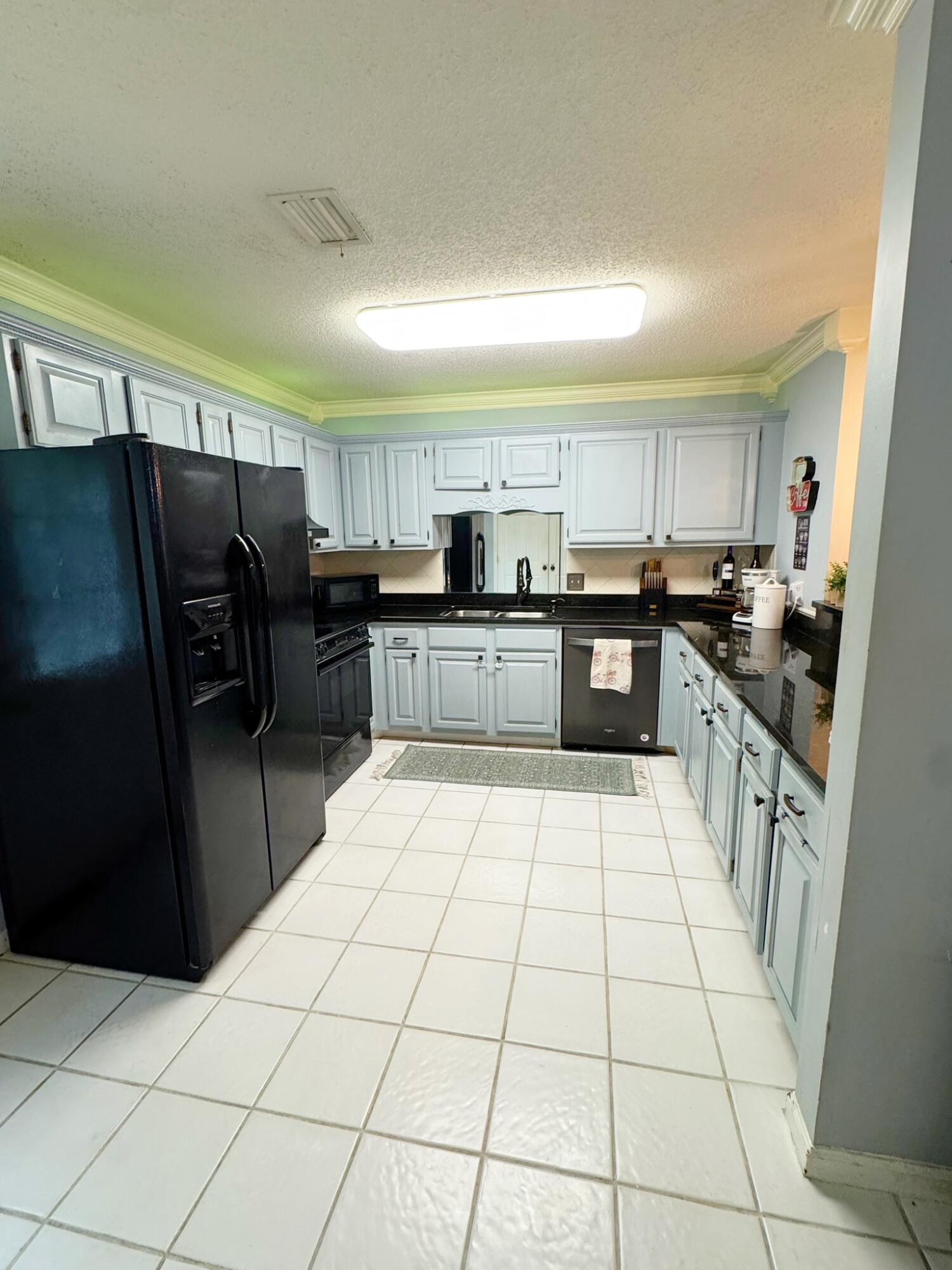 WOODLAND SHORES T/H PH 3 - Residential