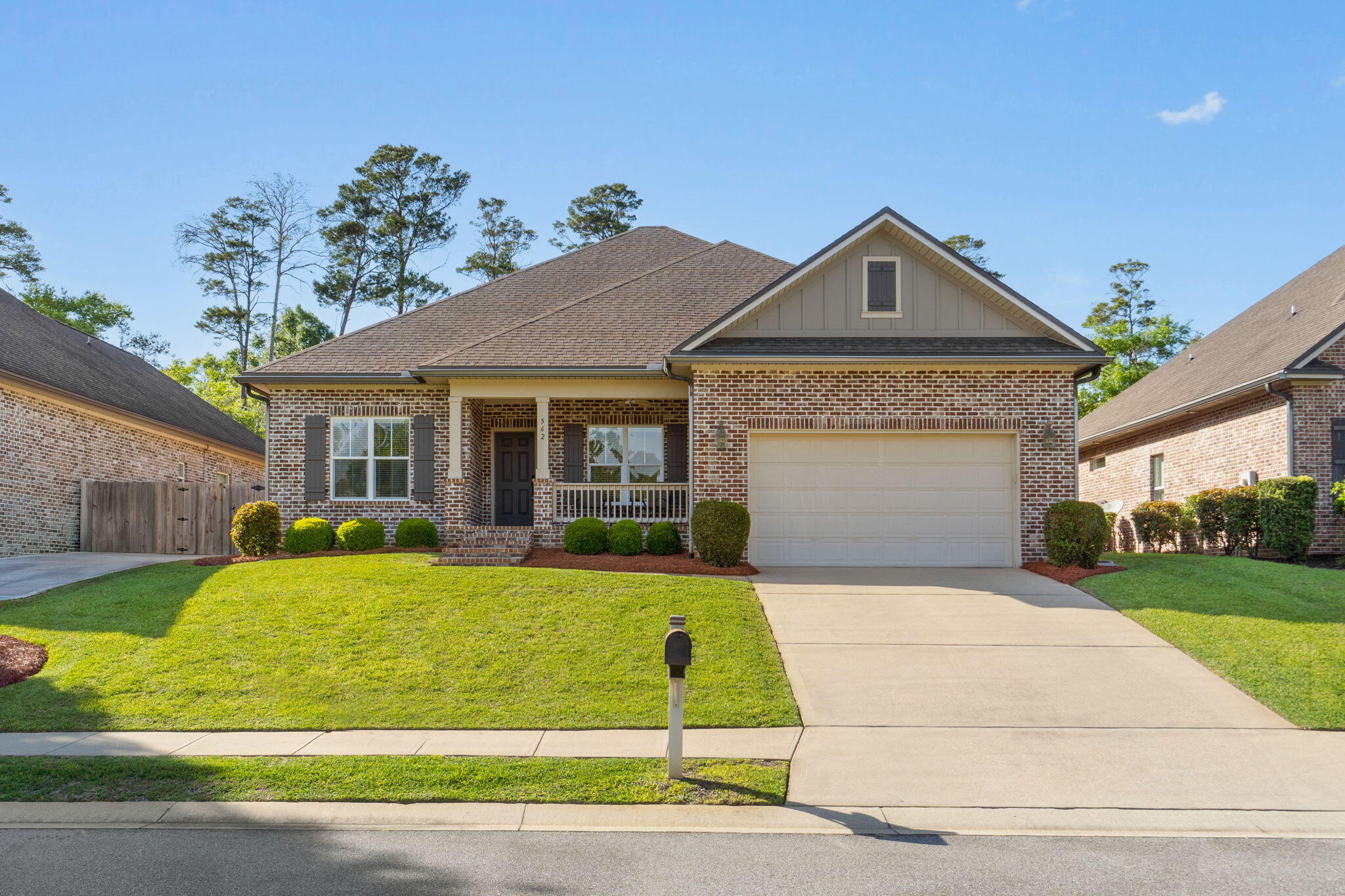 HAWK'S LANDING - Residential