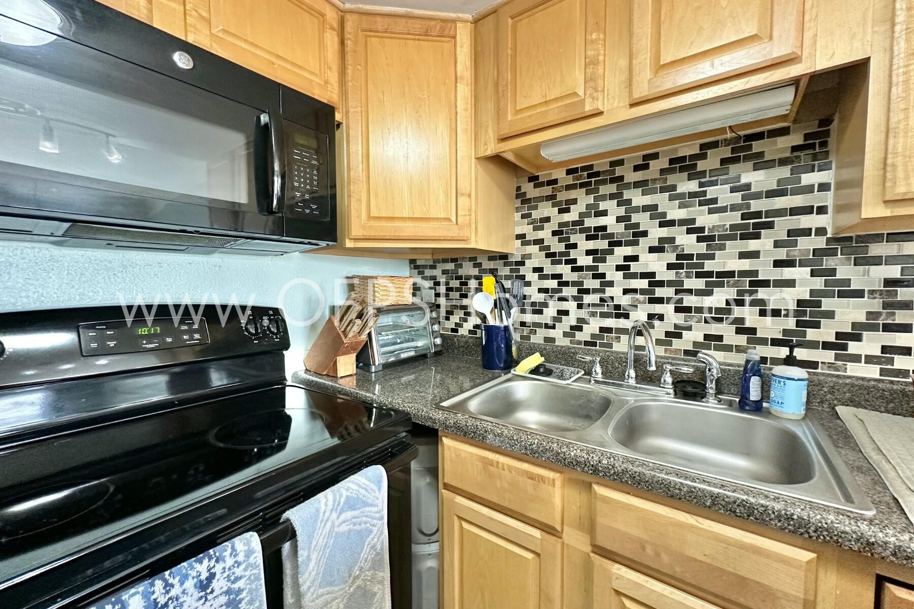 FOUNTAINHEAD CONDO - Residential Lease