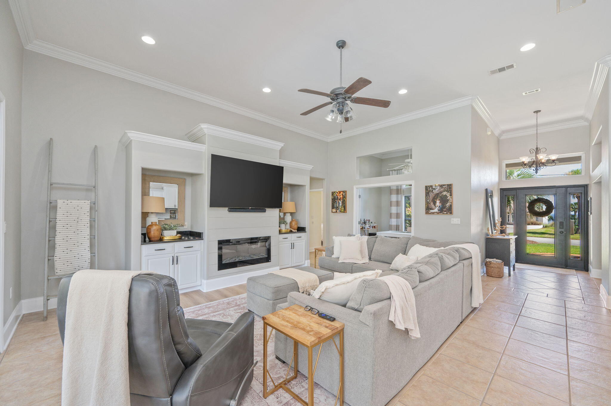 HOLIDAY SHORES ESTATES - Residential