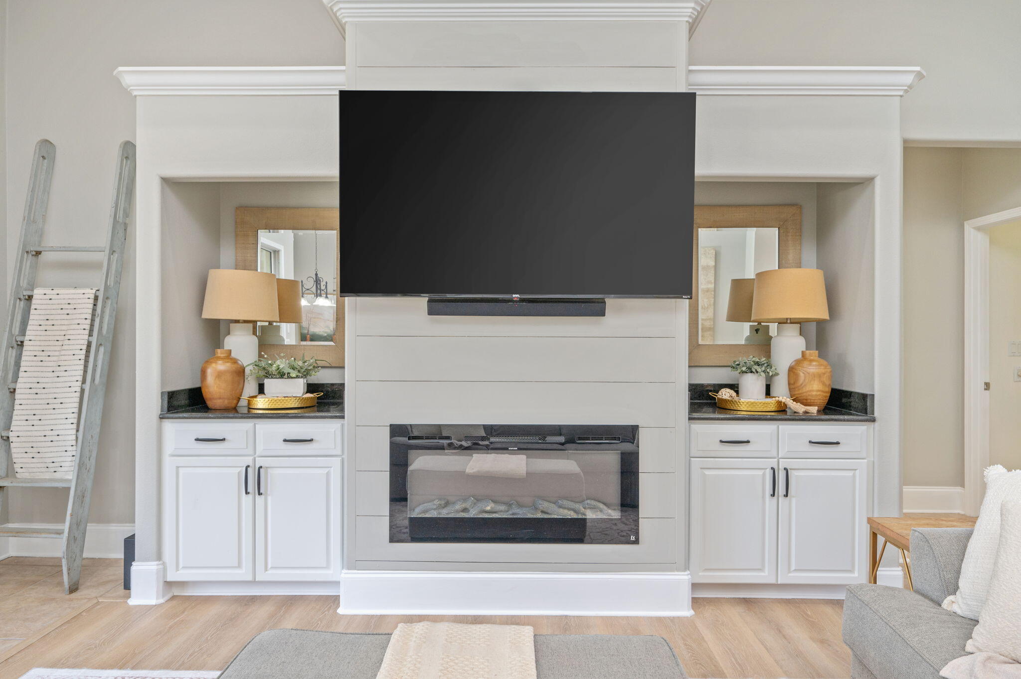 HOLIDAY SHORES ESTATES - Residential