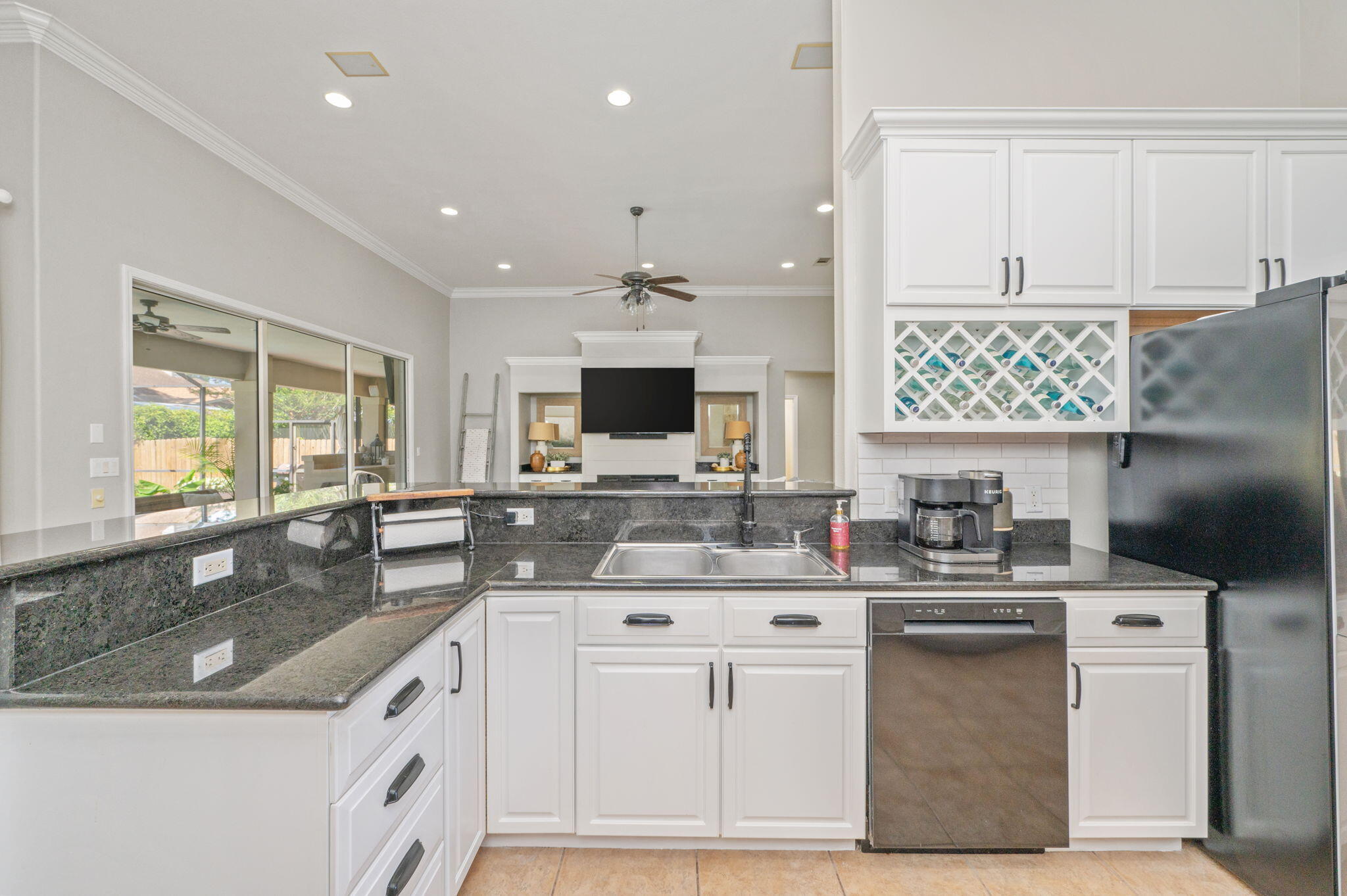 HOLIDAY SHORES ESTATES - Residential