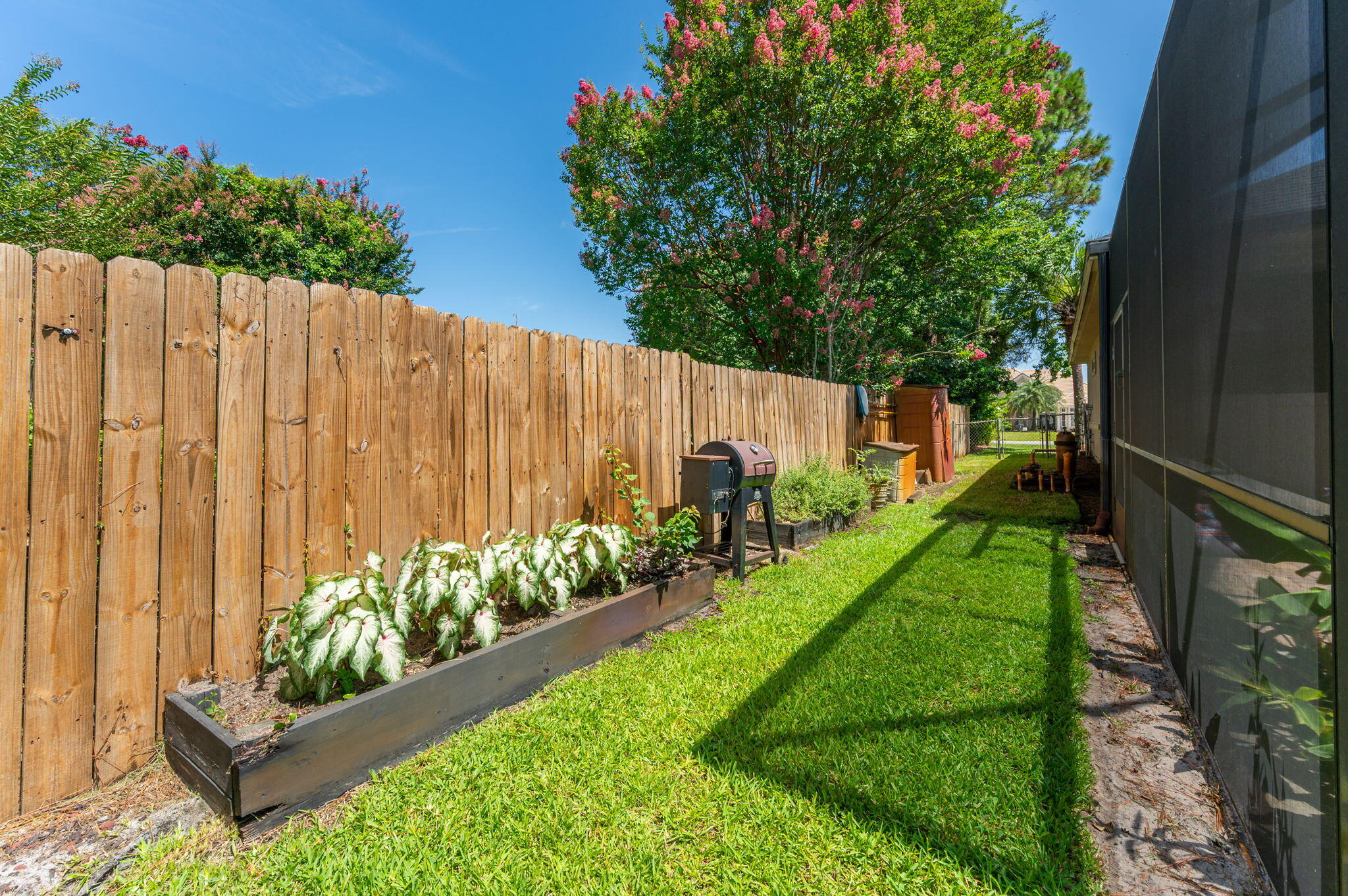 HOLIDAY SHORES ESTATES - Residential
