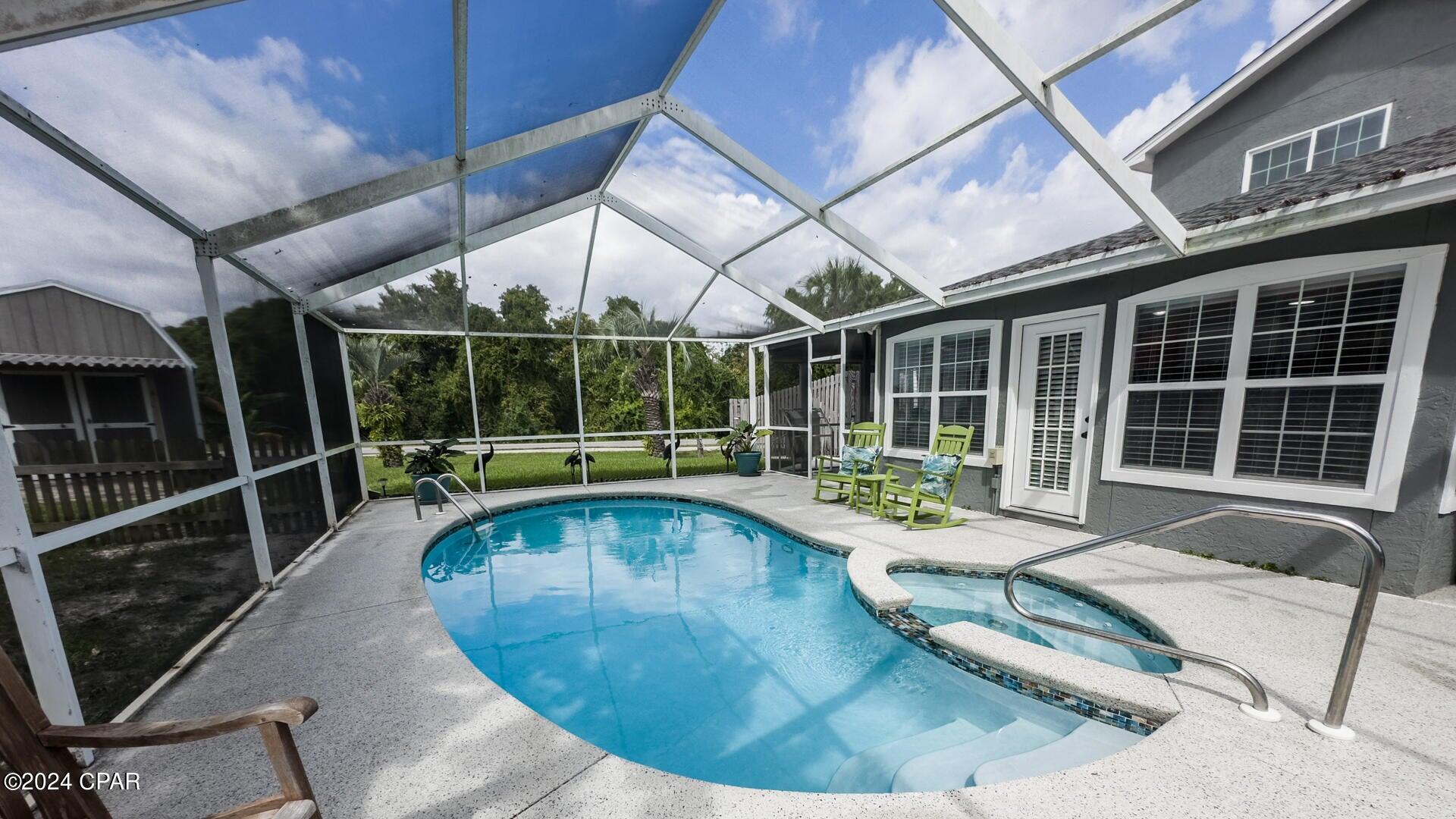 SEACLUSION BEACH - Residential