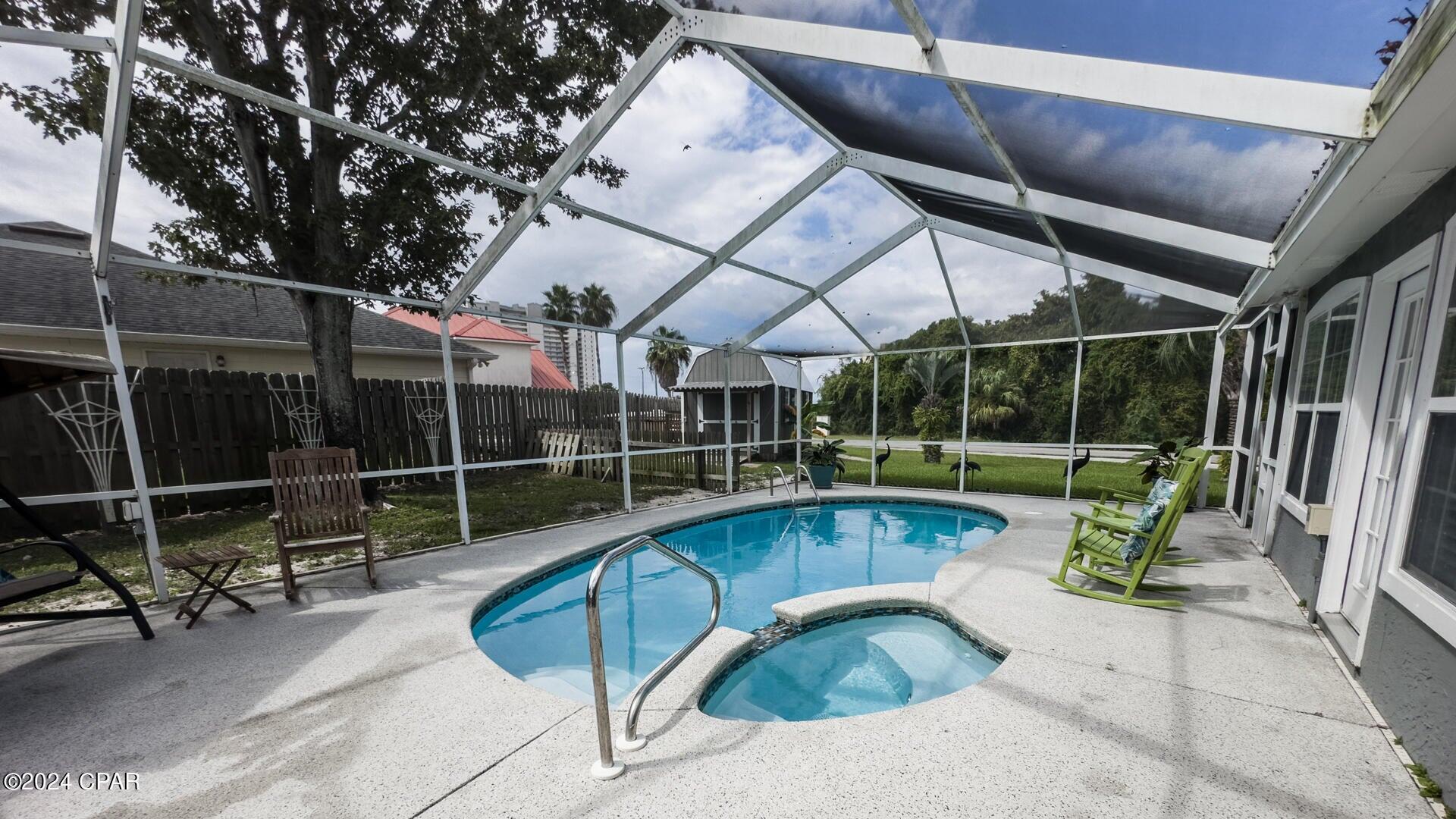 SEACLUSION BEACH - Residential