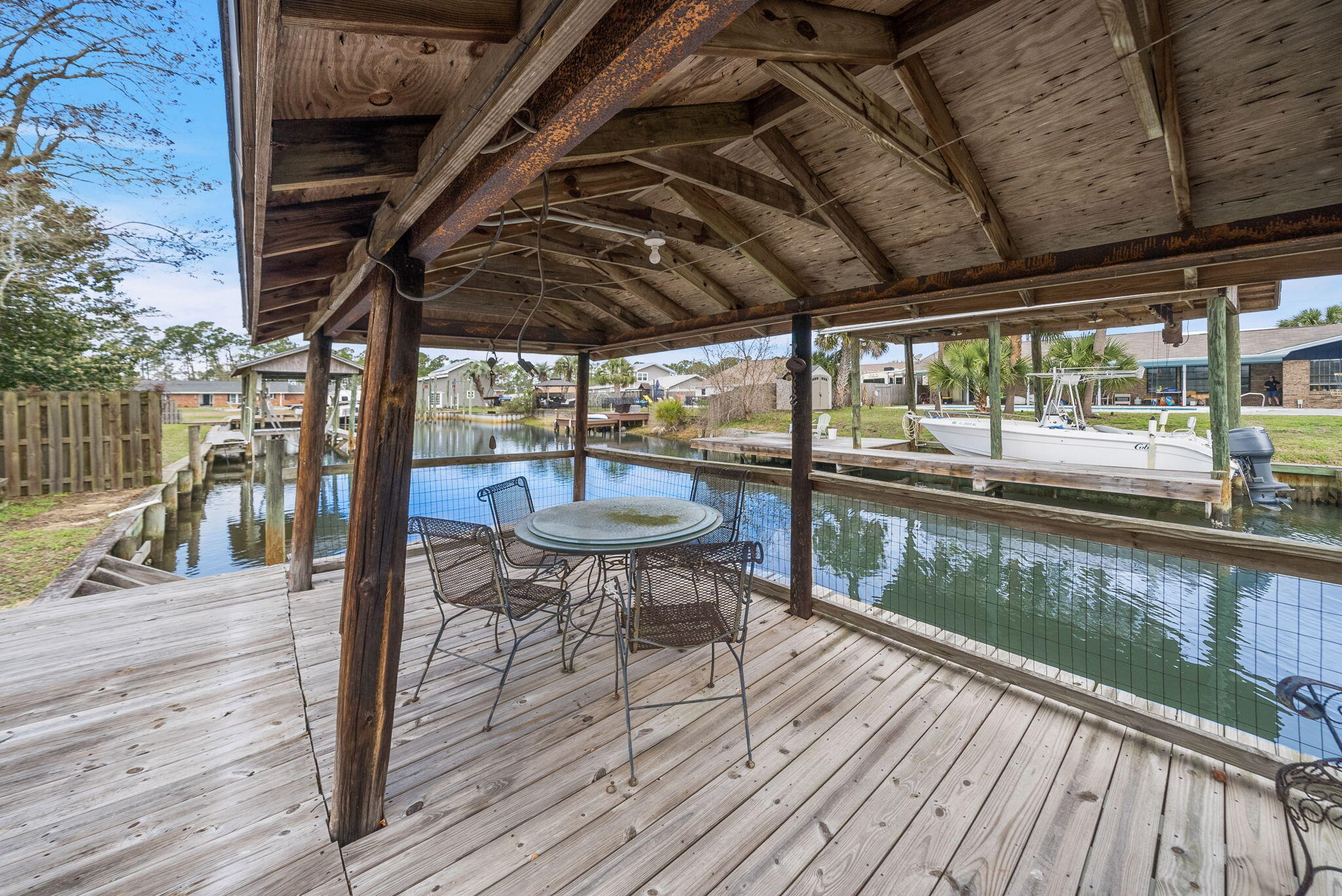 BAYWOOD SHORE ESTATES - Residential