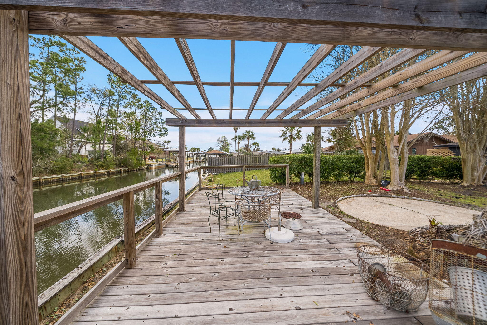 BAYWOOD SHORE ESTATES - Residential