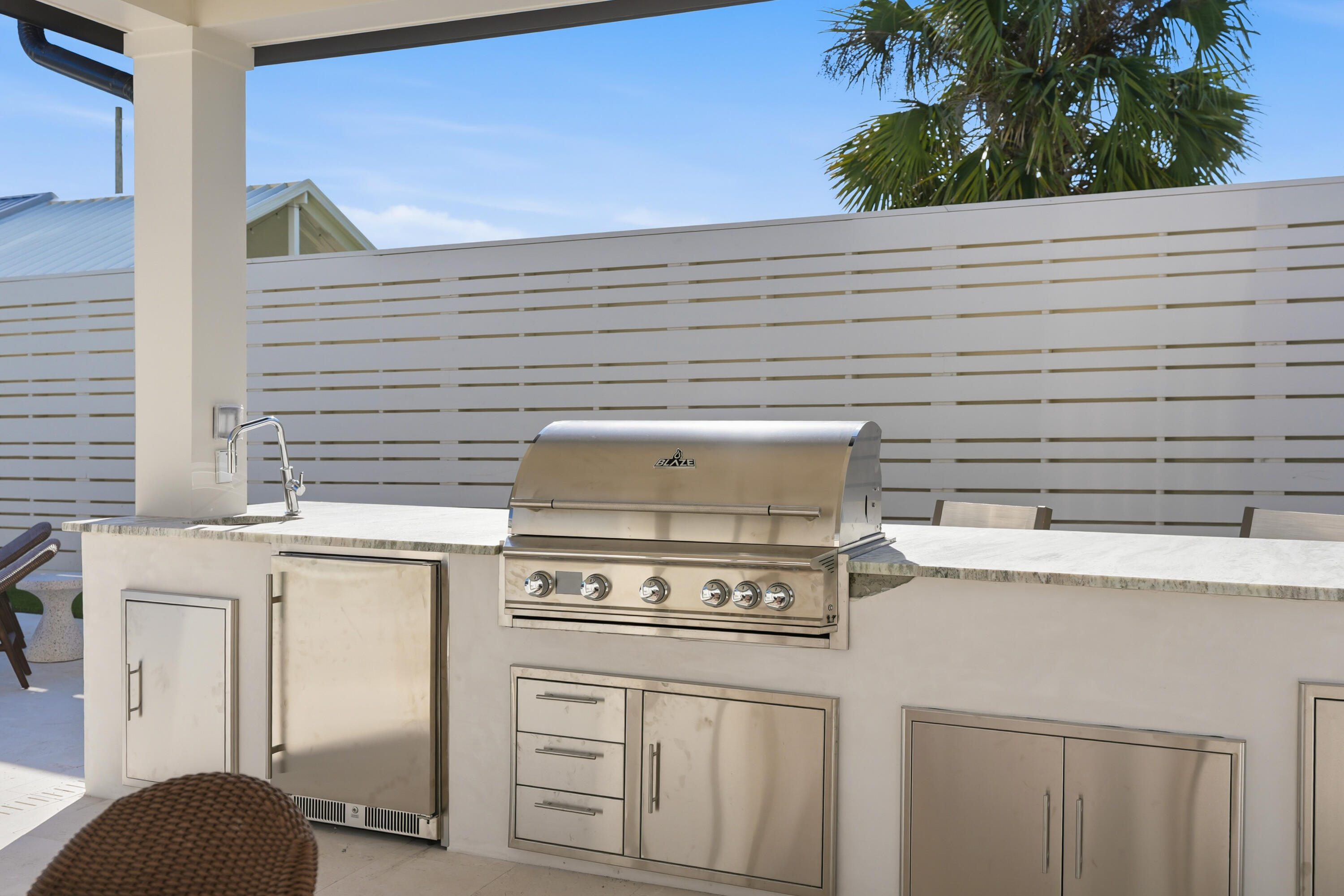 LAGUNA BEACH - Residential