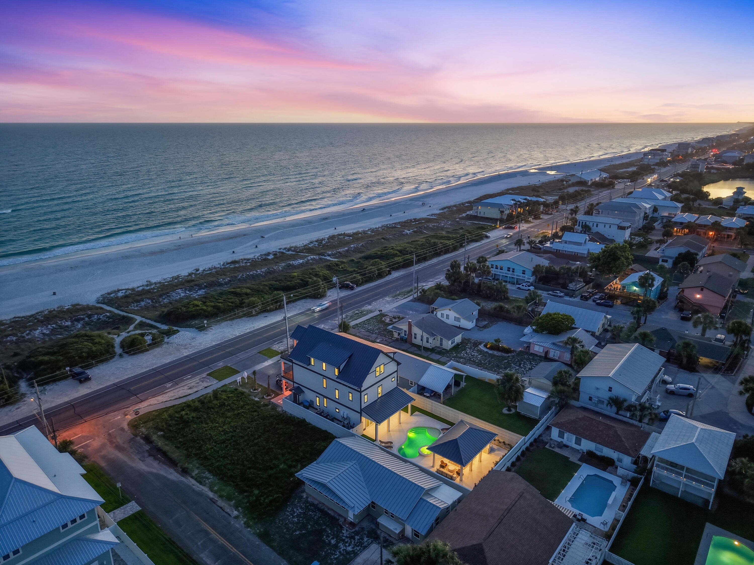 LAGUNA BEACH - Residential