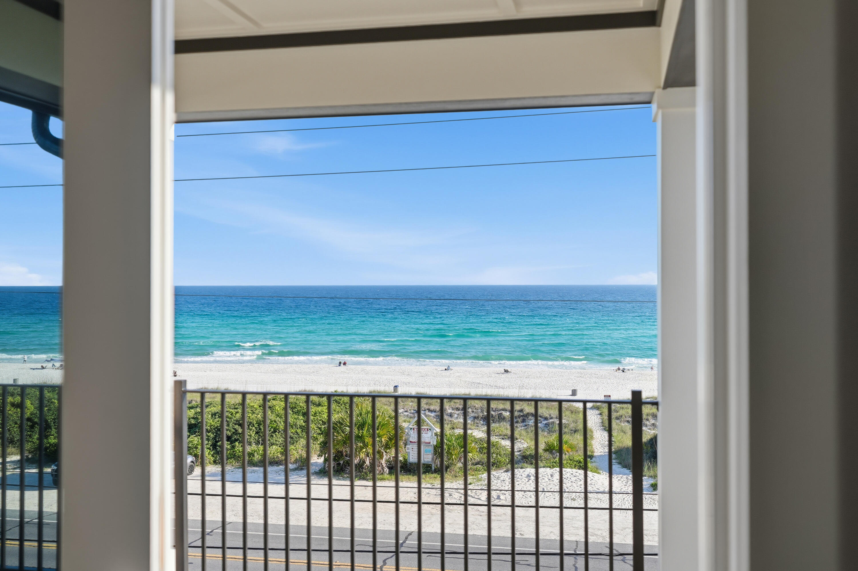 LAGUNA BEACH - Residential