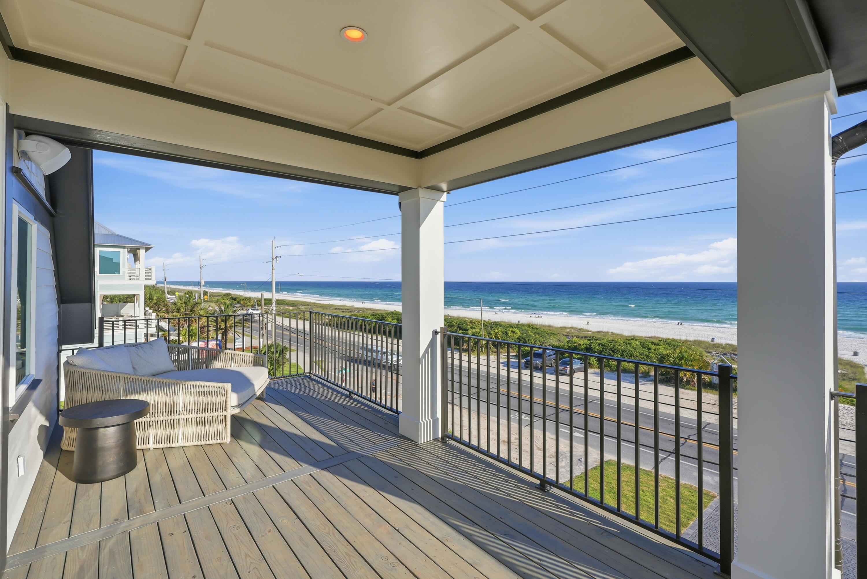 LAGUNA BEACH - Residential