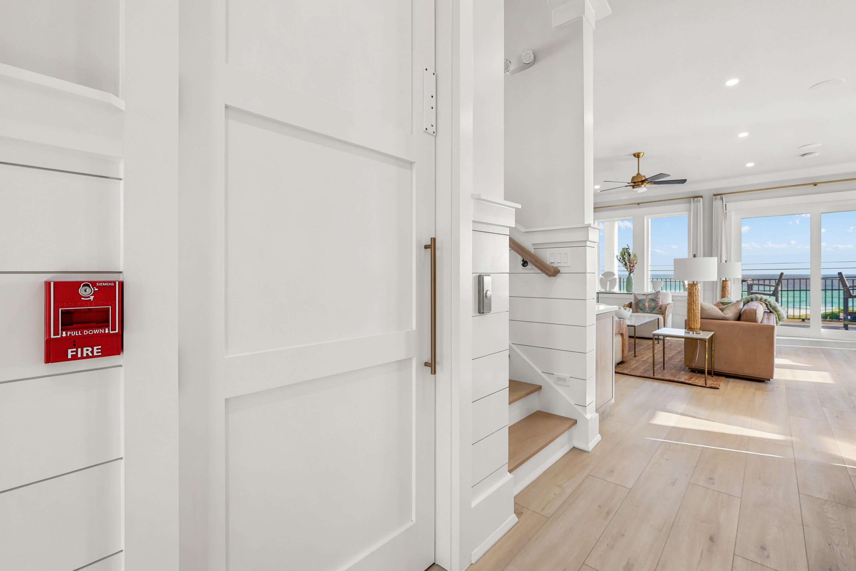 LAGUNA BEACH - Residential