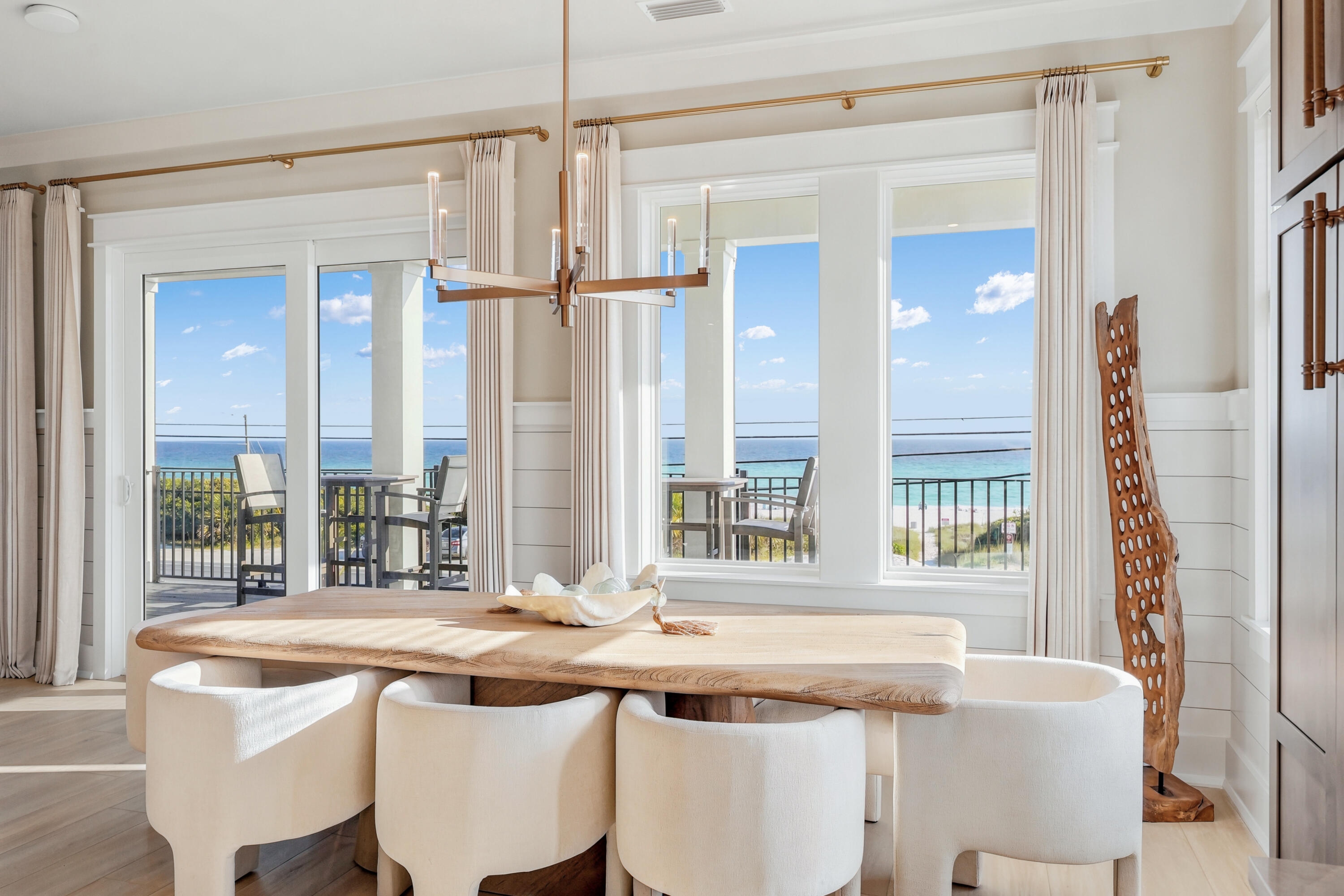 LAGUNA BEACH - Residential