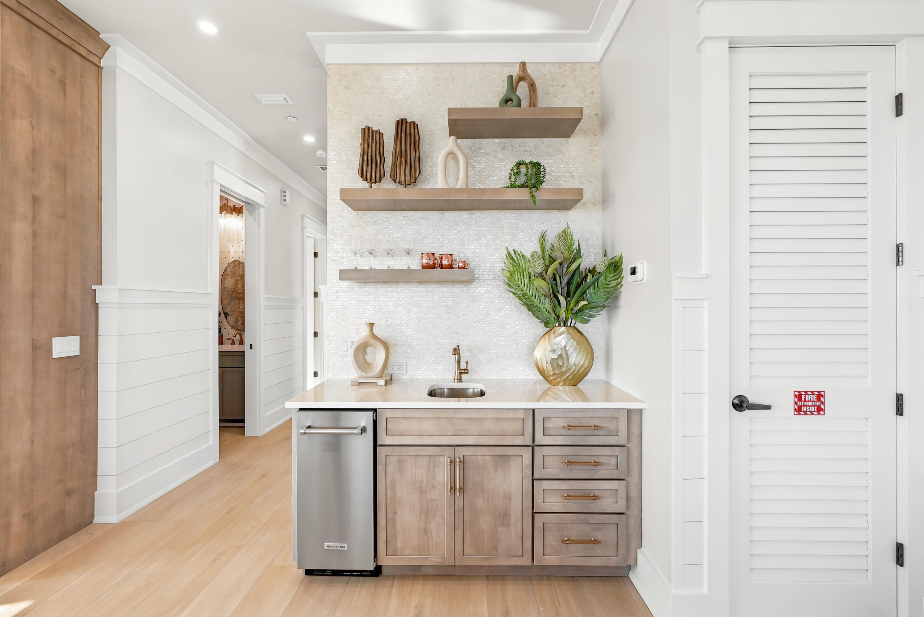 LAGUNA BEACH - Residential