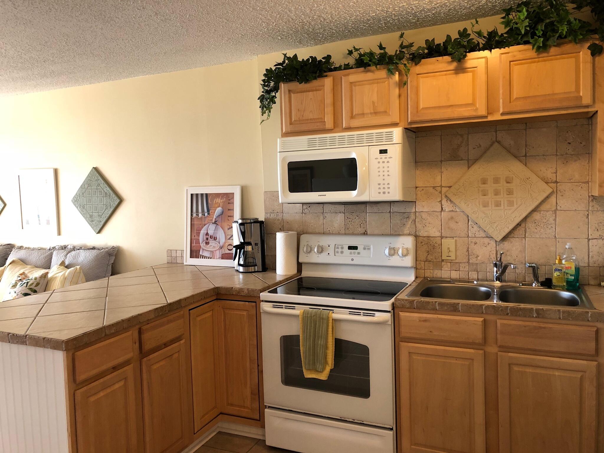BAY VILLAS CONDOS - Residential Lease