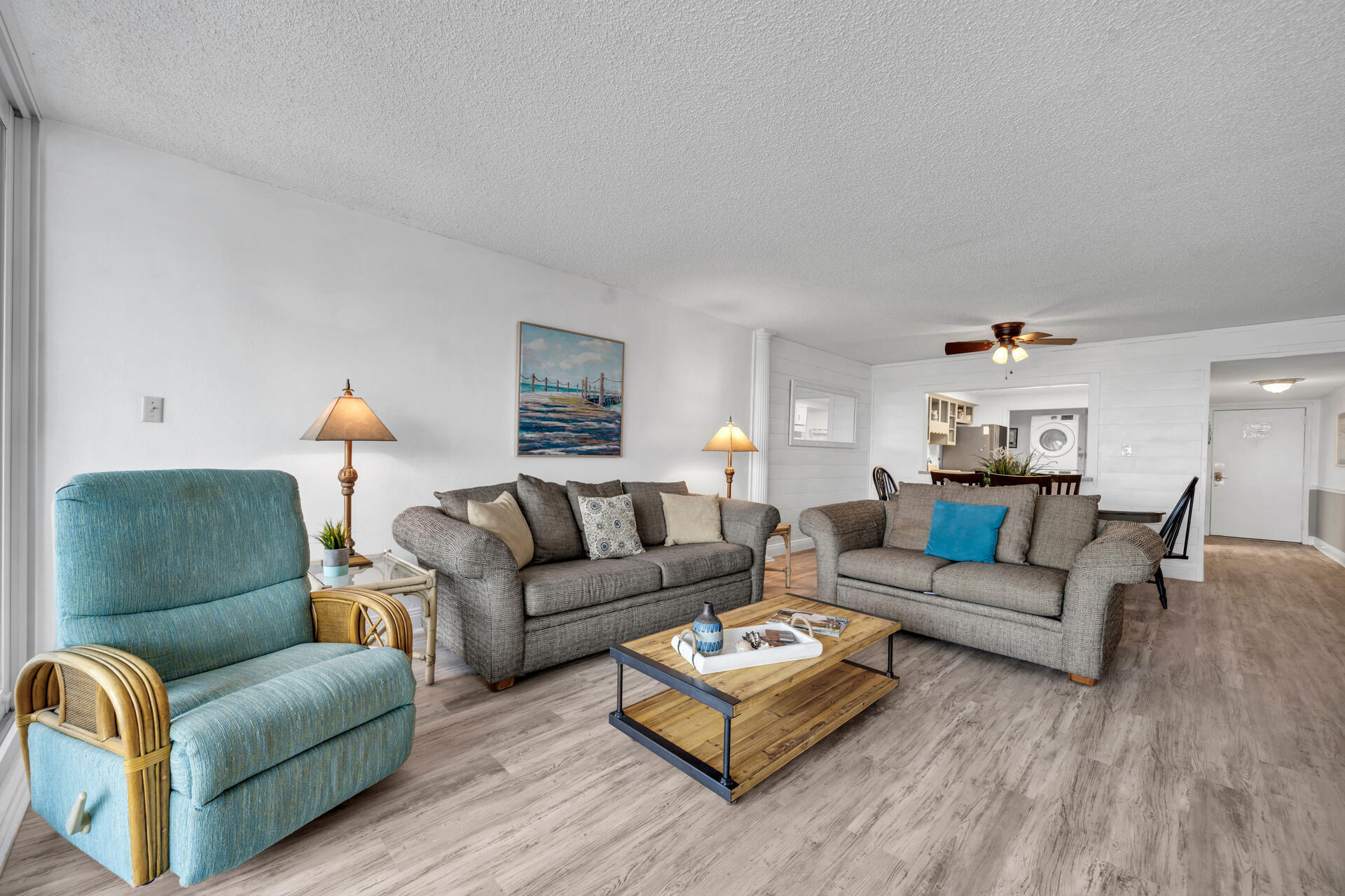 SHORELINE TOWERS 3 - Residential