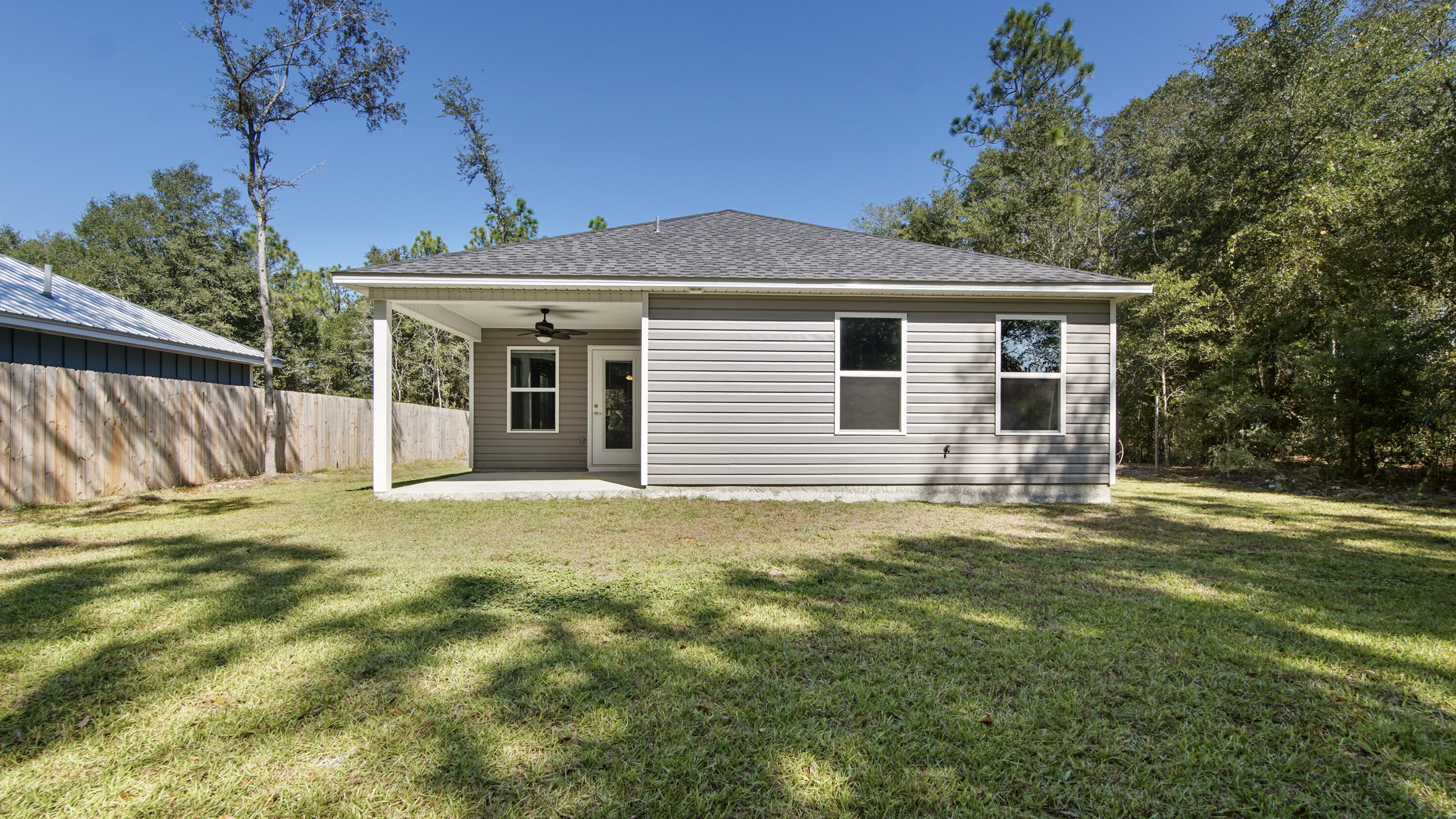IMPERIAL LAKES UNIT II - Residential Lease