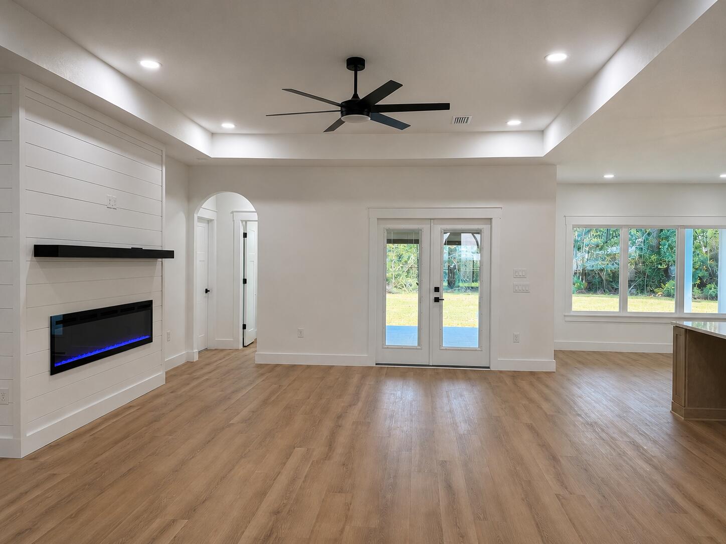 EAST BAY RIVER ESTATES - Residential