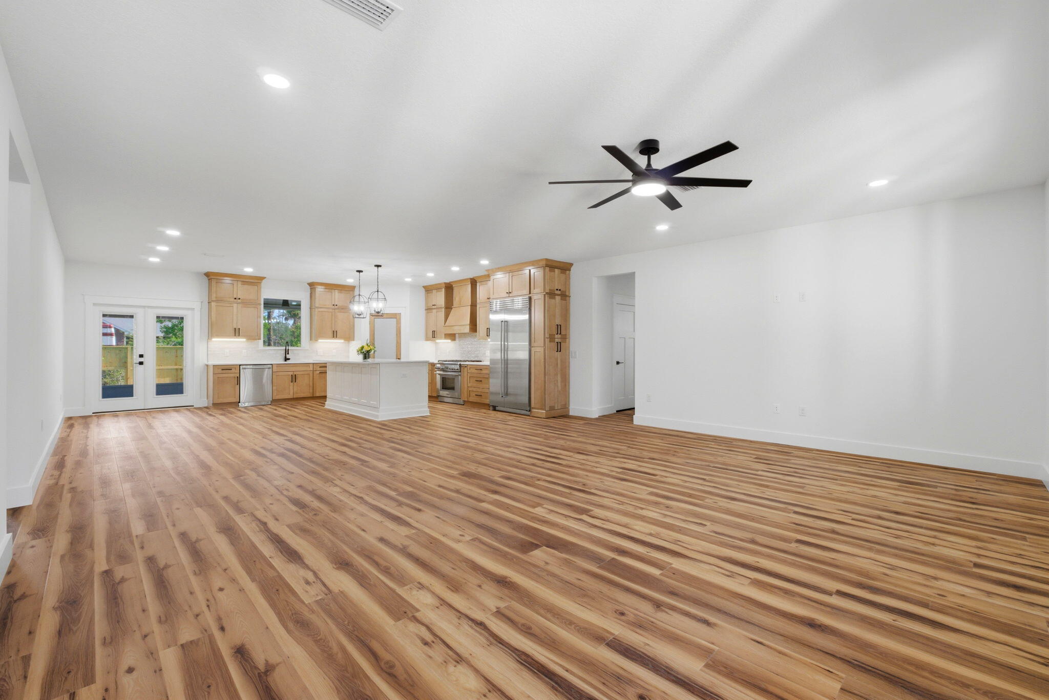 EAST BAY RIVER ESTATES - Residential