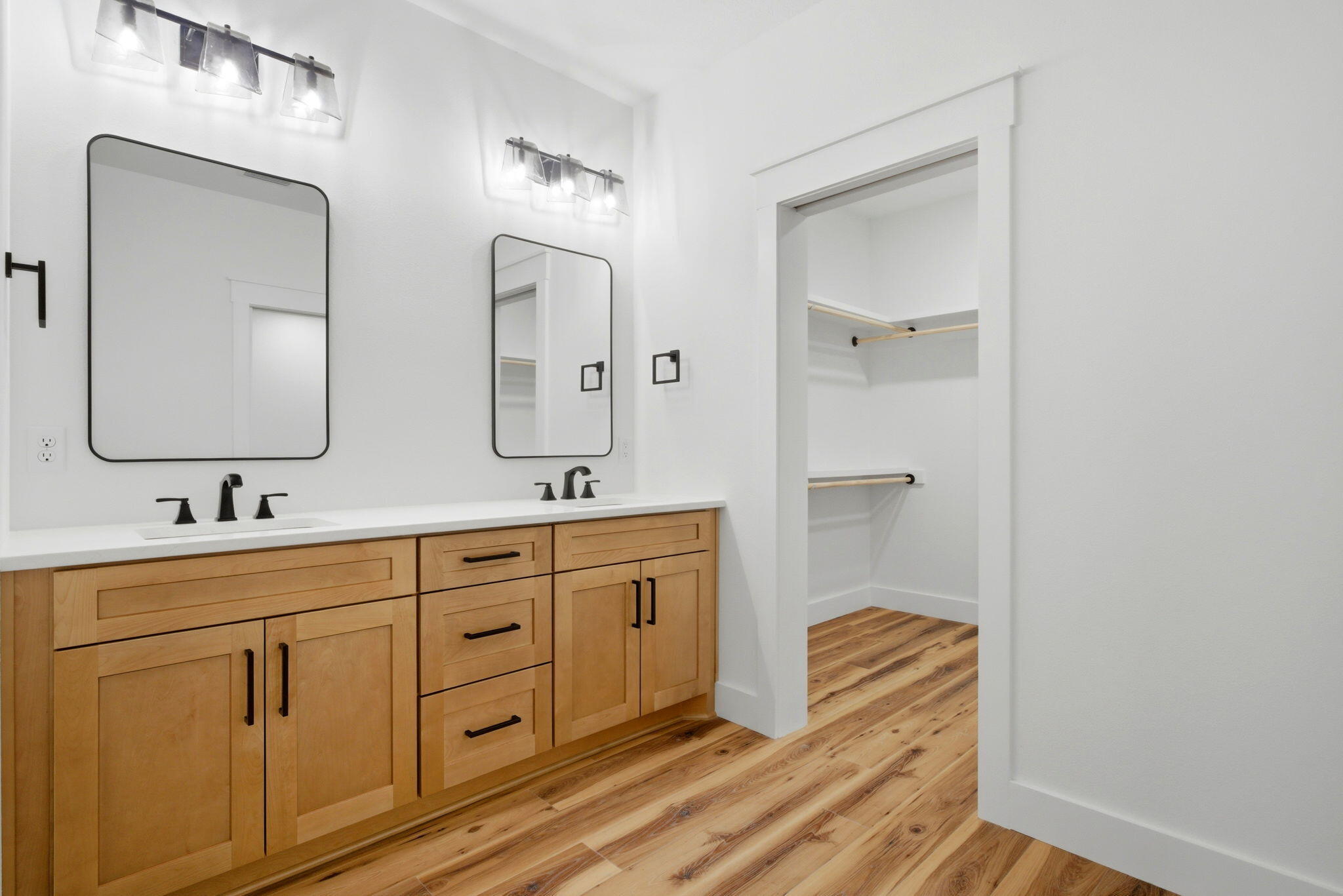 EAST BAY RIVER ESTATES - Residential