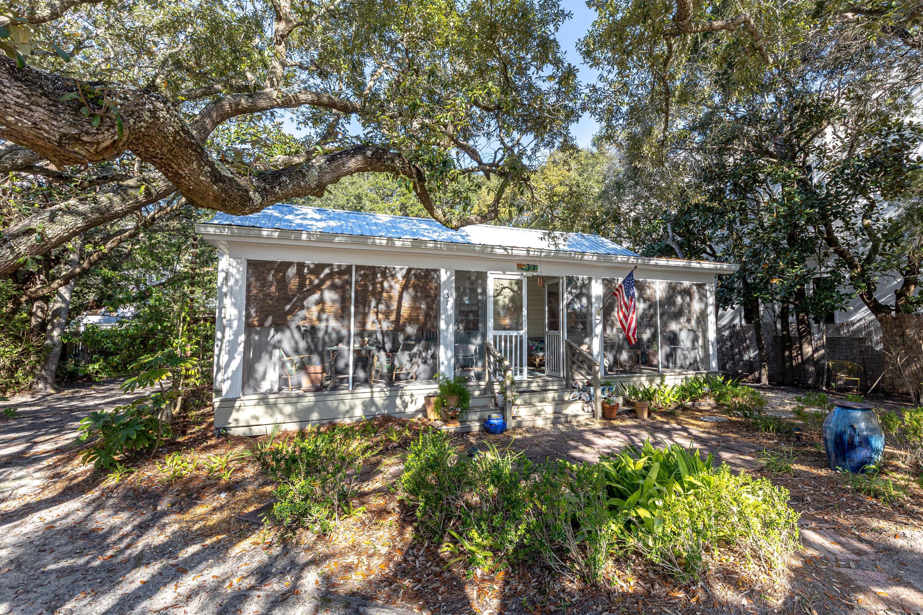 SEAGROVE 3RD ADDN - Residential