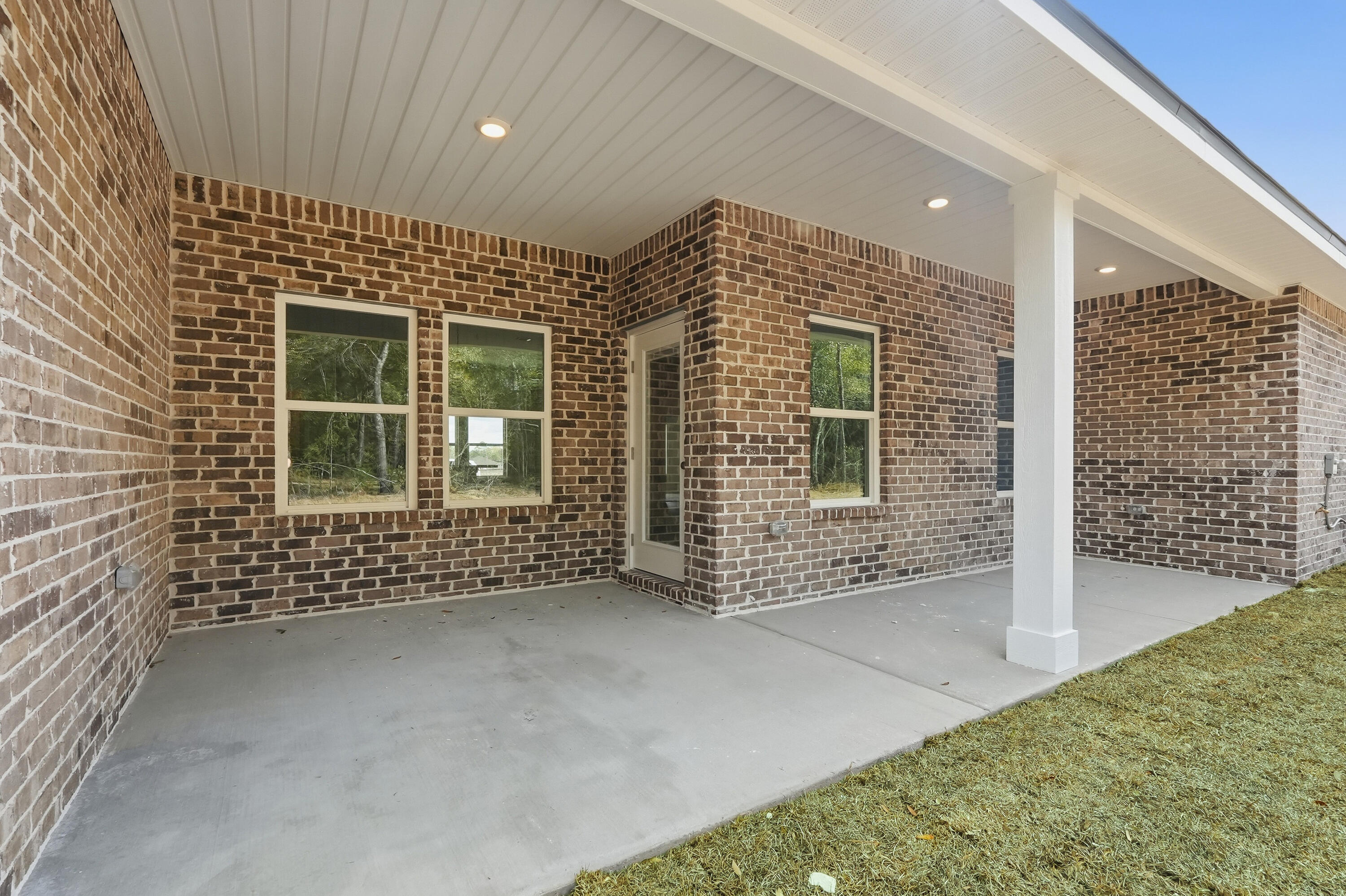 SOUTHERN CHARM - Residential