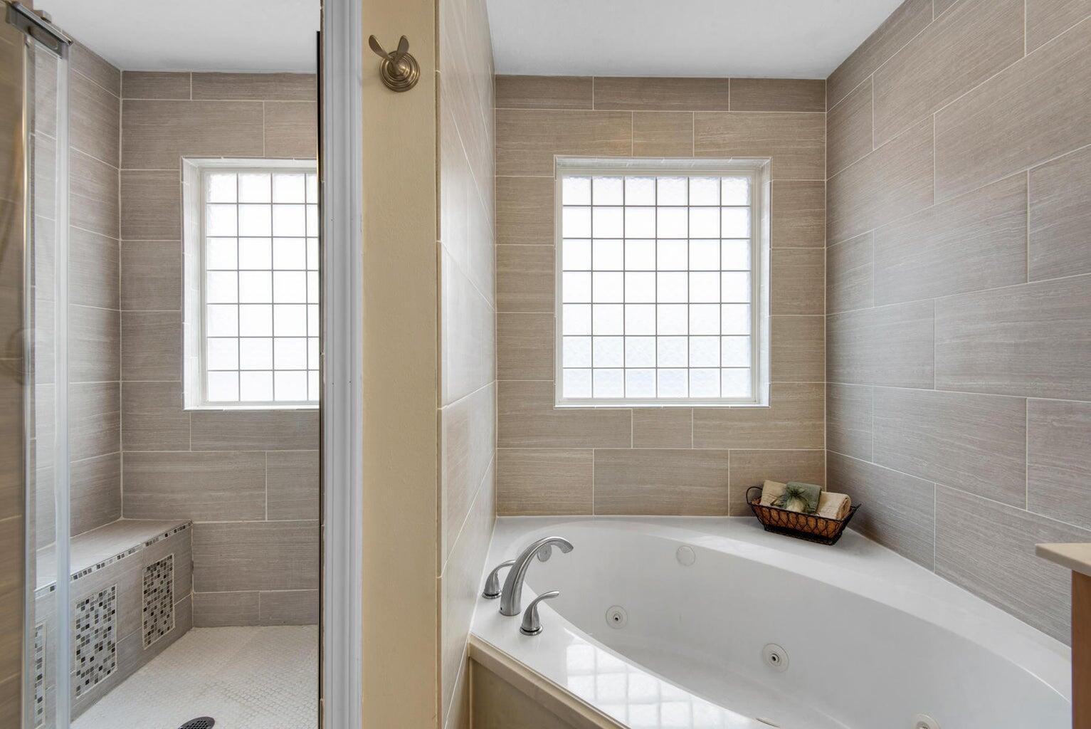 BRIDGEPORT COLONY - Residential Lease