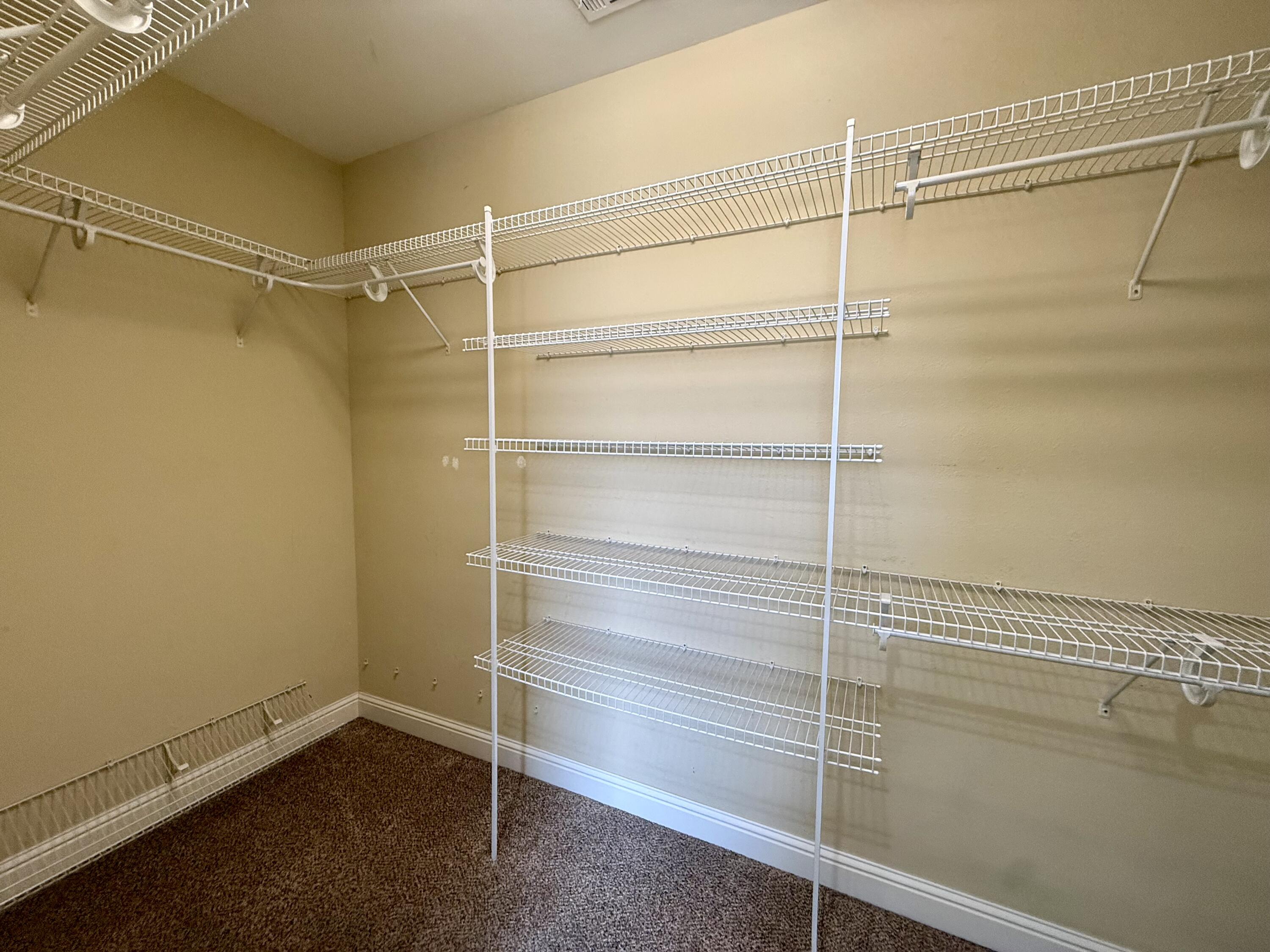 CANOPIES OF FREEPORT - Residential Lease