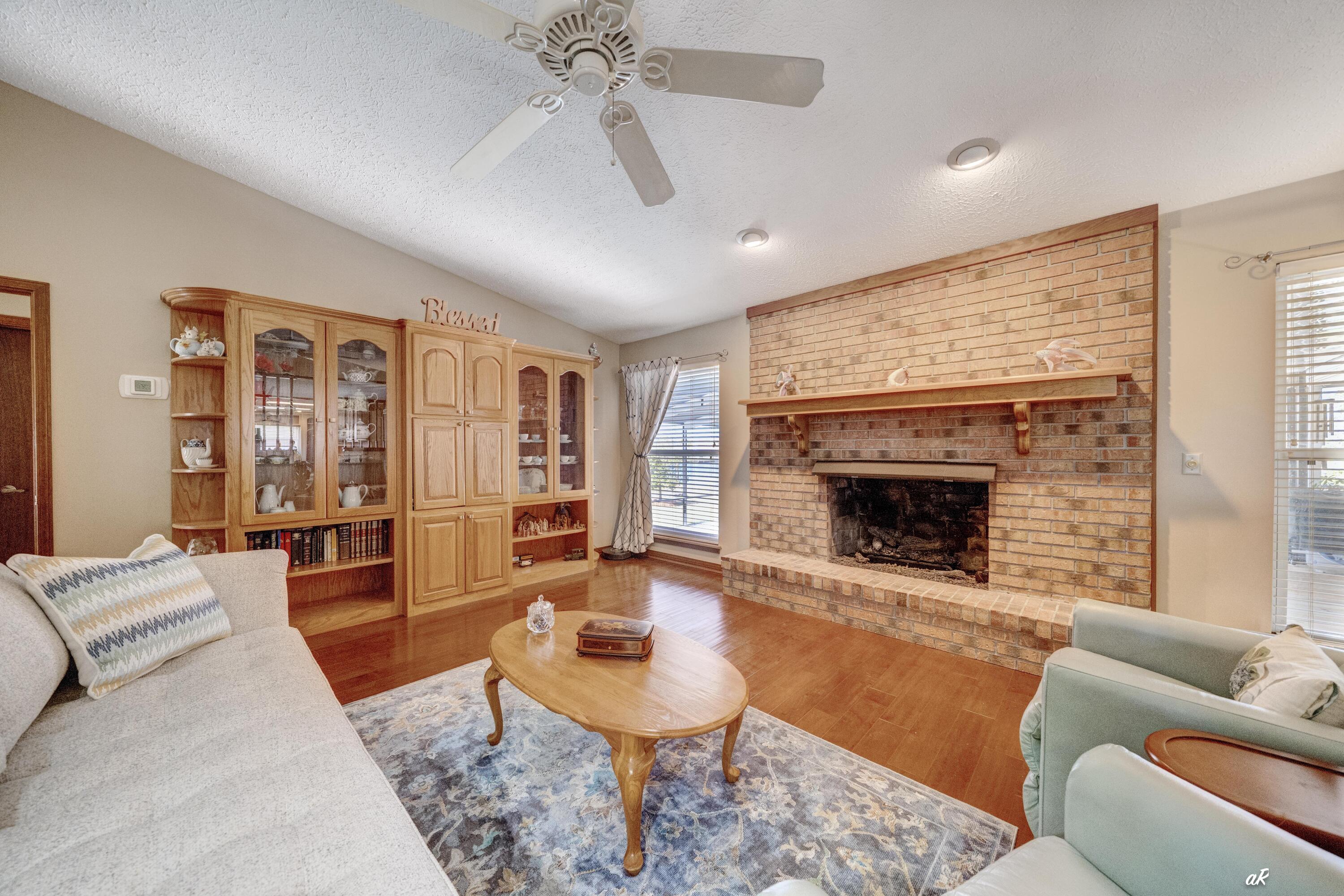 KINGS POINT HARBOUR UNIT 1 REPLAT - Residential