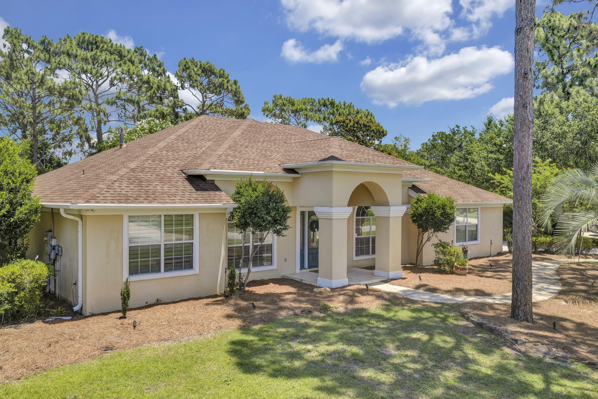 HOLLEY BY THE SEA - Residential