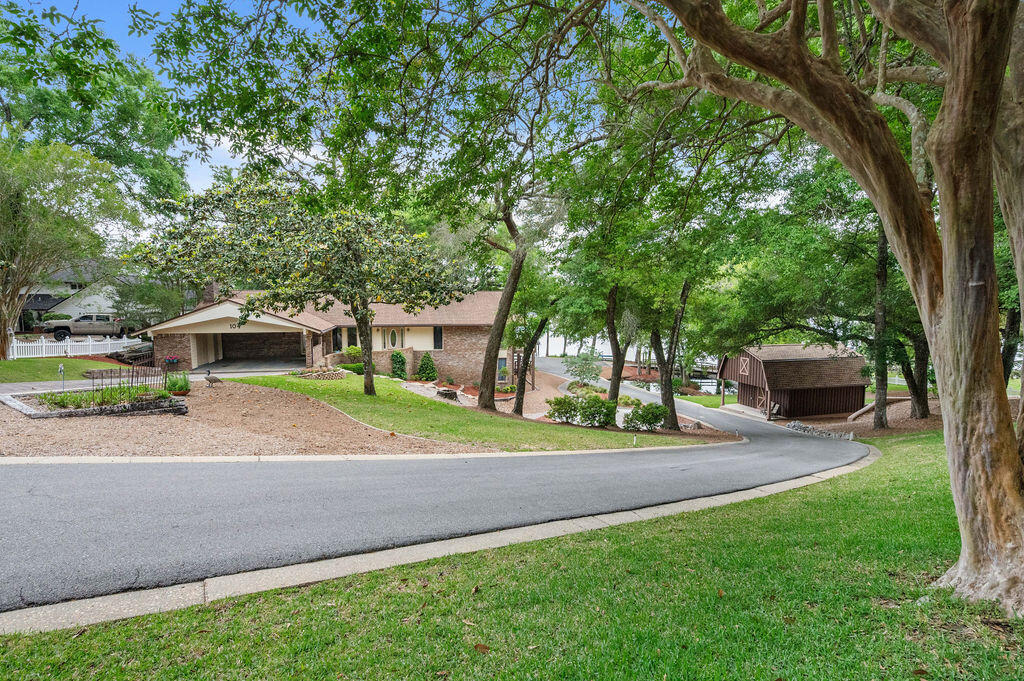 ROCKY BAYOU COUNTRY CLUB ESTATES 5 - Residential