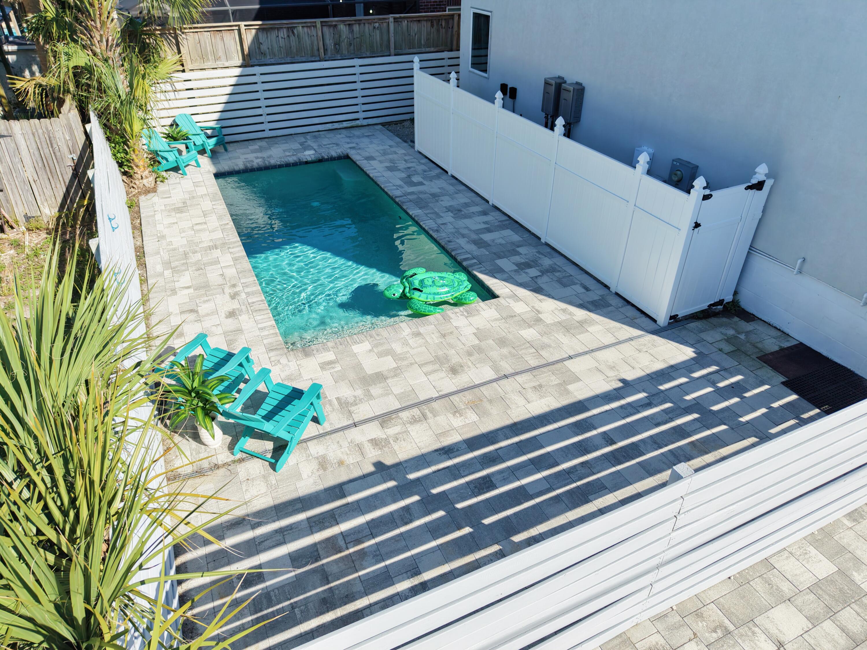 BID-A-WEE S/D - Residential