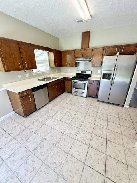 SADDLE CREEK - Residential