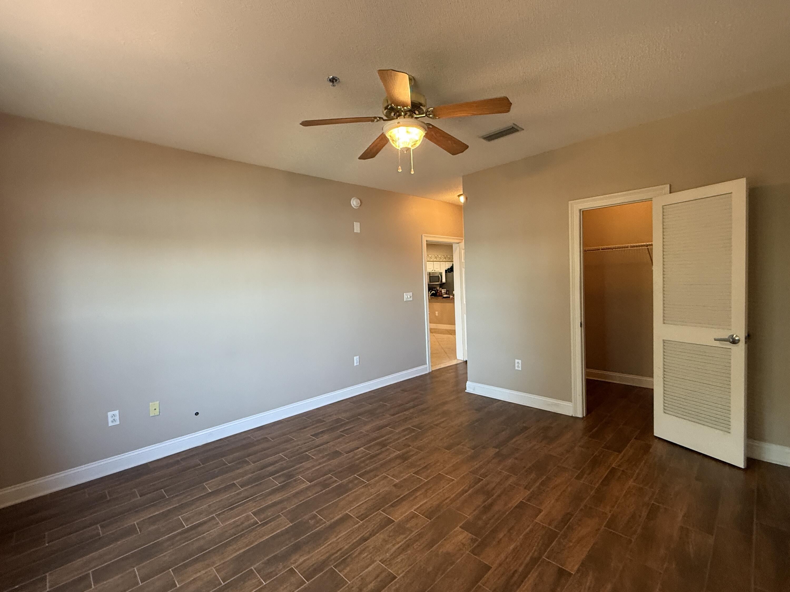 LAGUNA LANDING - Residential Lease
