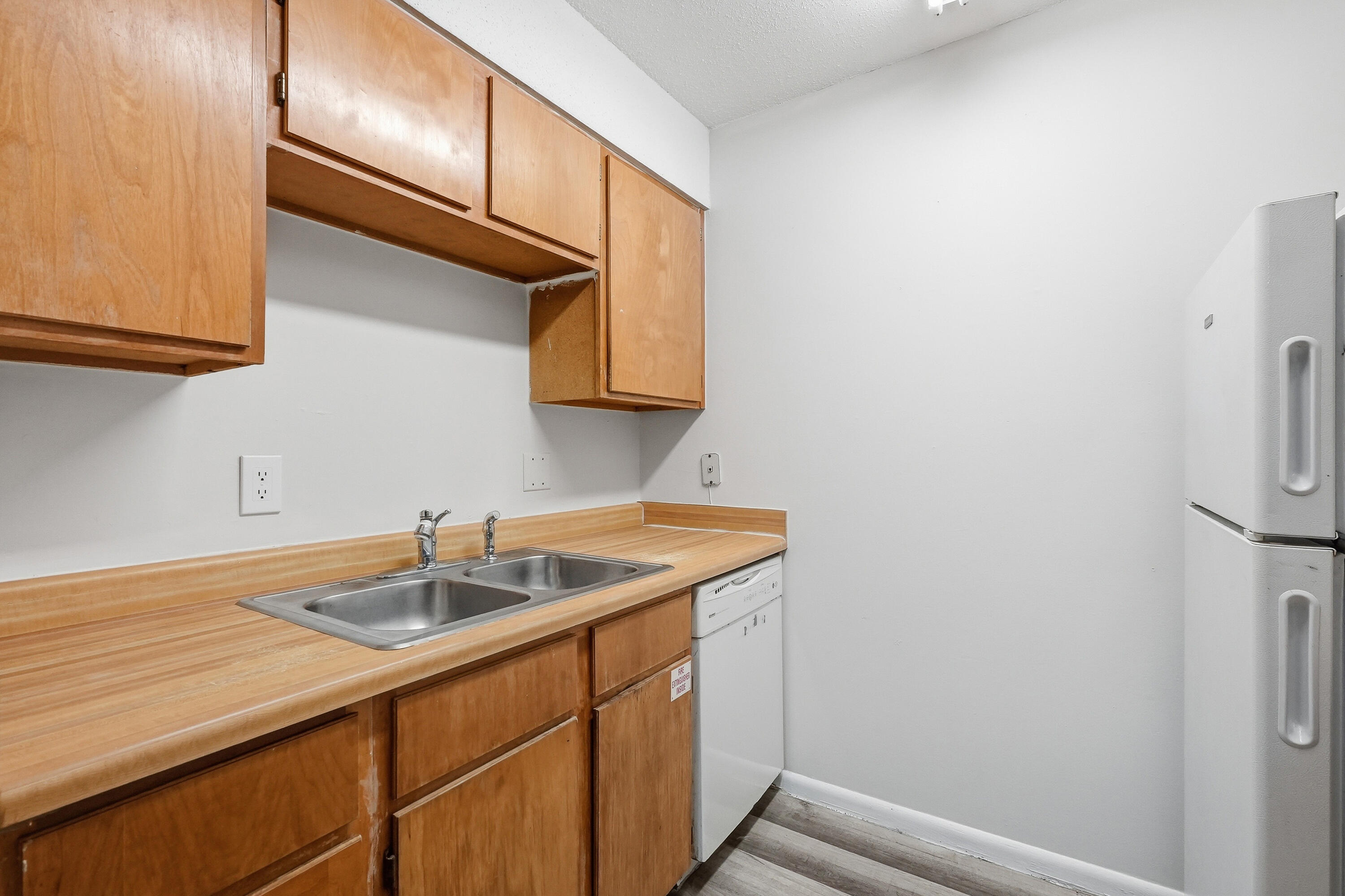 FAIR OAKS VILLAGE CONDO - Residential